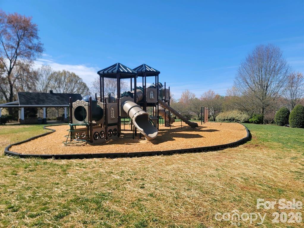15404 Crossing Gate Drive Property Photo 24