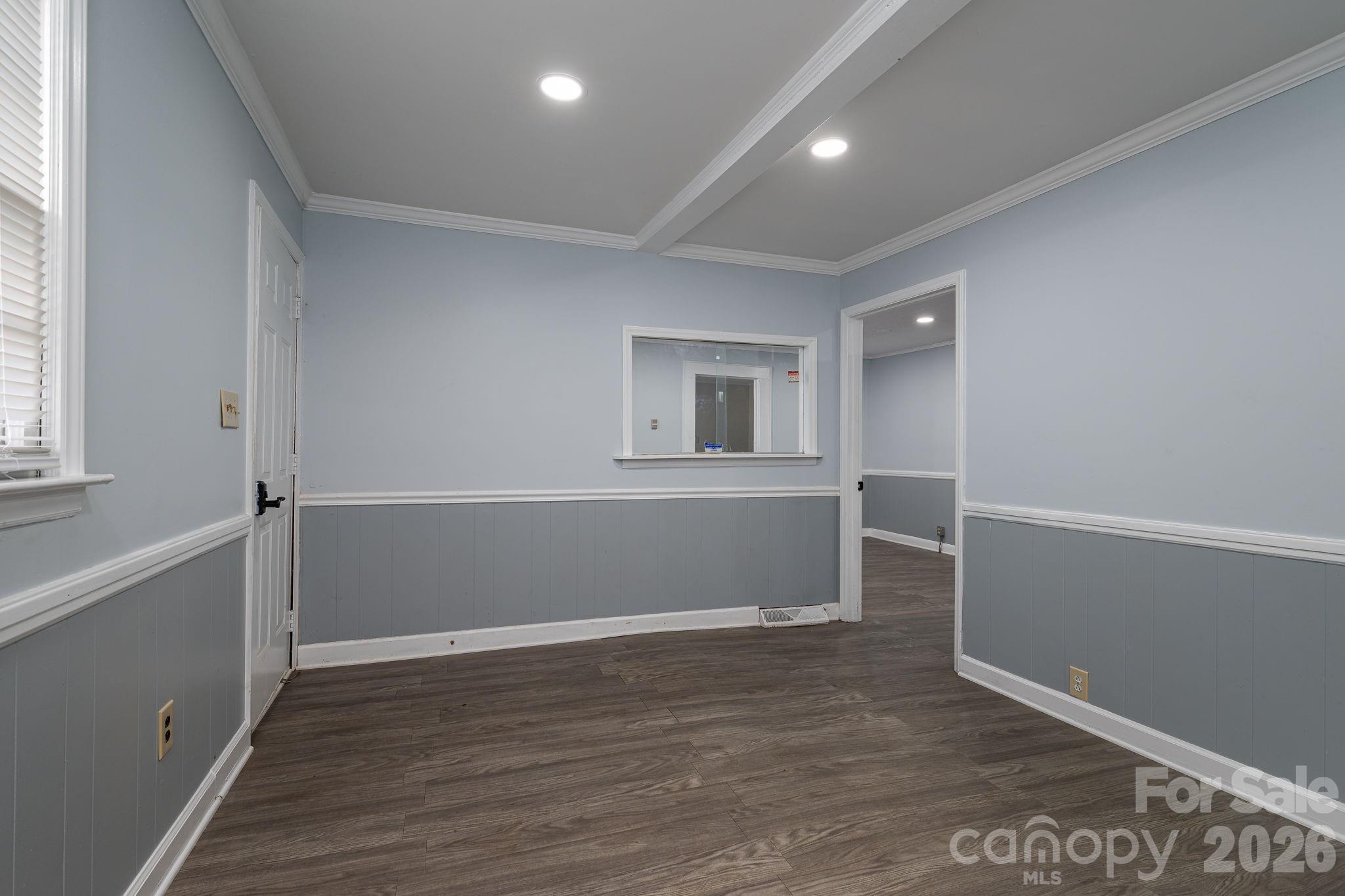 511 Lee Avenue Property Photo 4