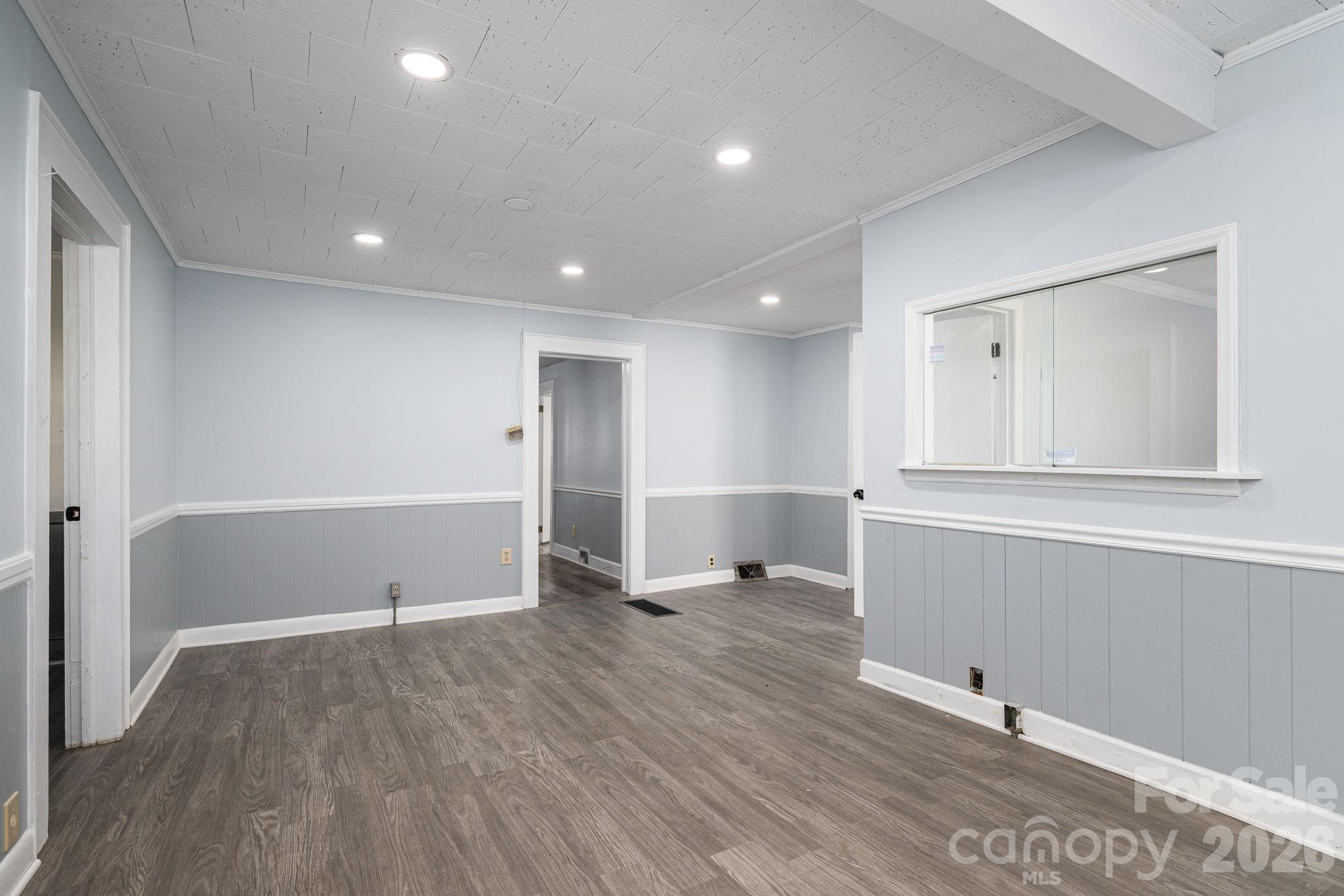 511 Lee Avenue Property Photo 6