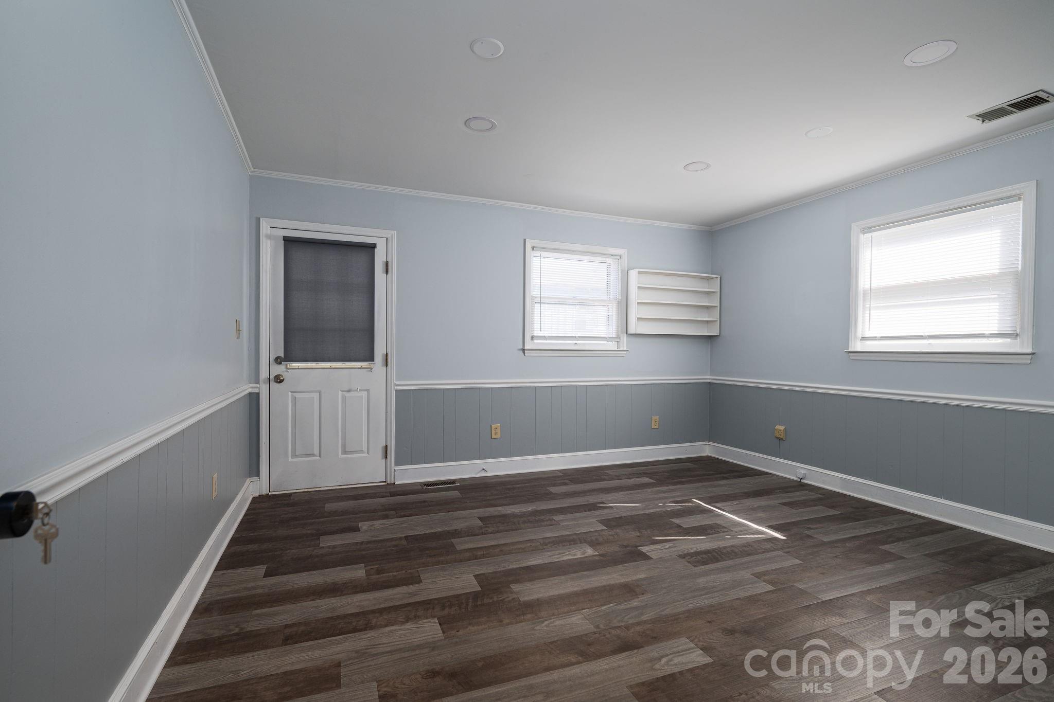 511 Lee Avenue Property Photo 15