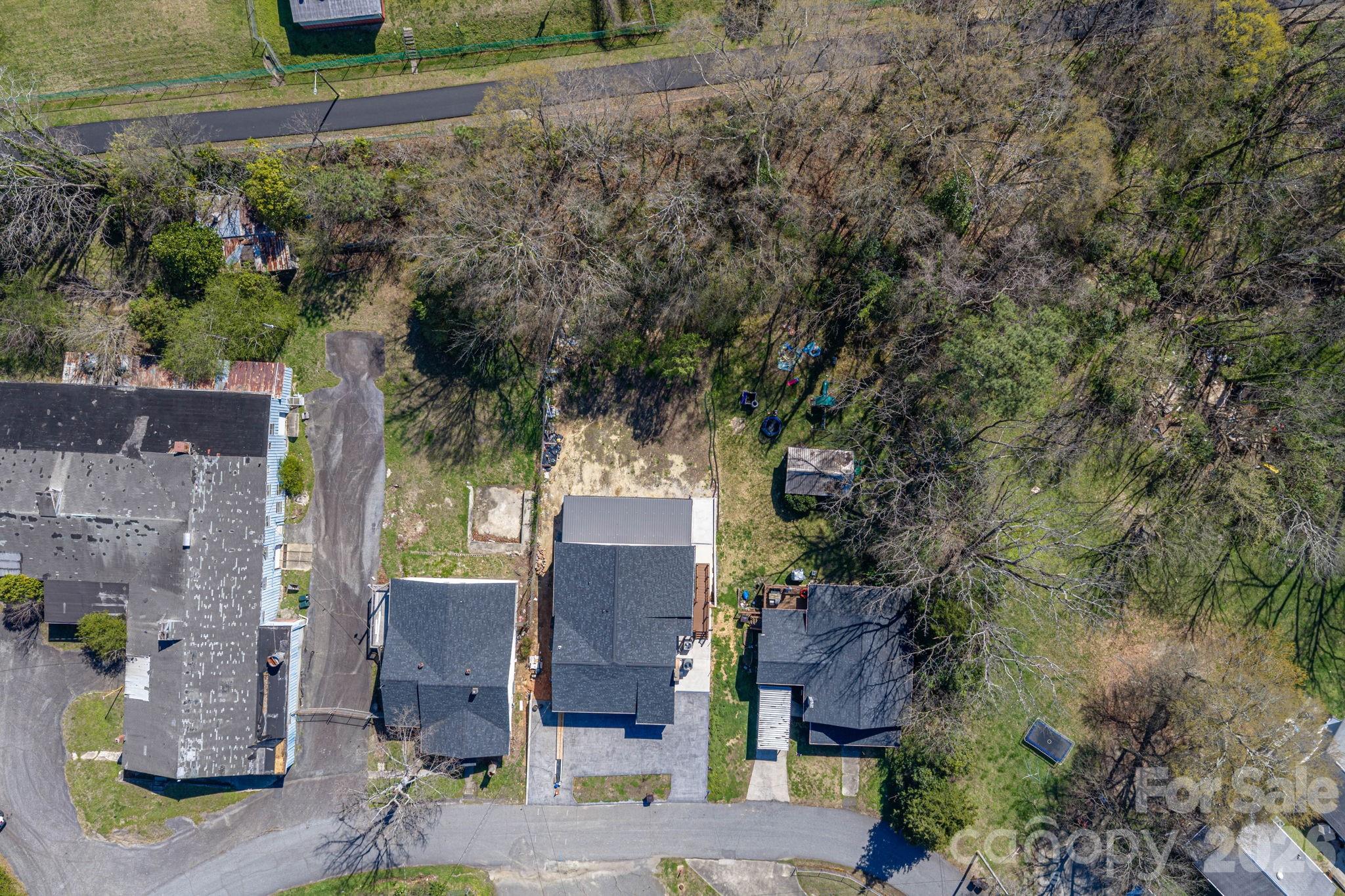 511 Lee Avenue Property Photo 27