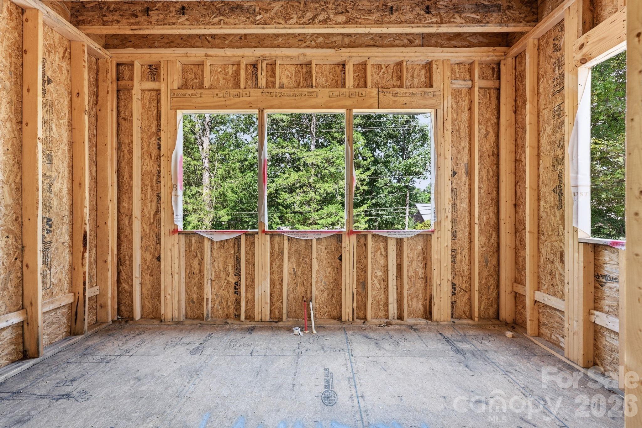 541 Greenway Street Property Photo 9