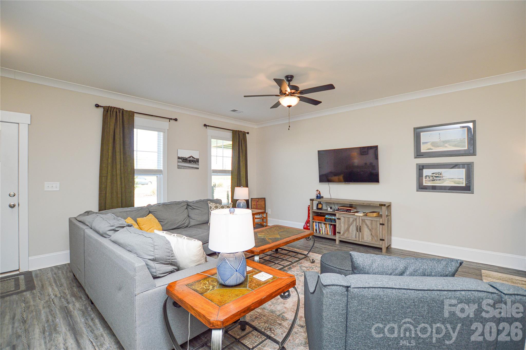 1042 Riverwalk Parkway Property Photo 4