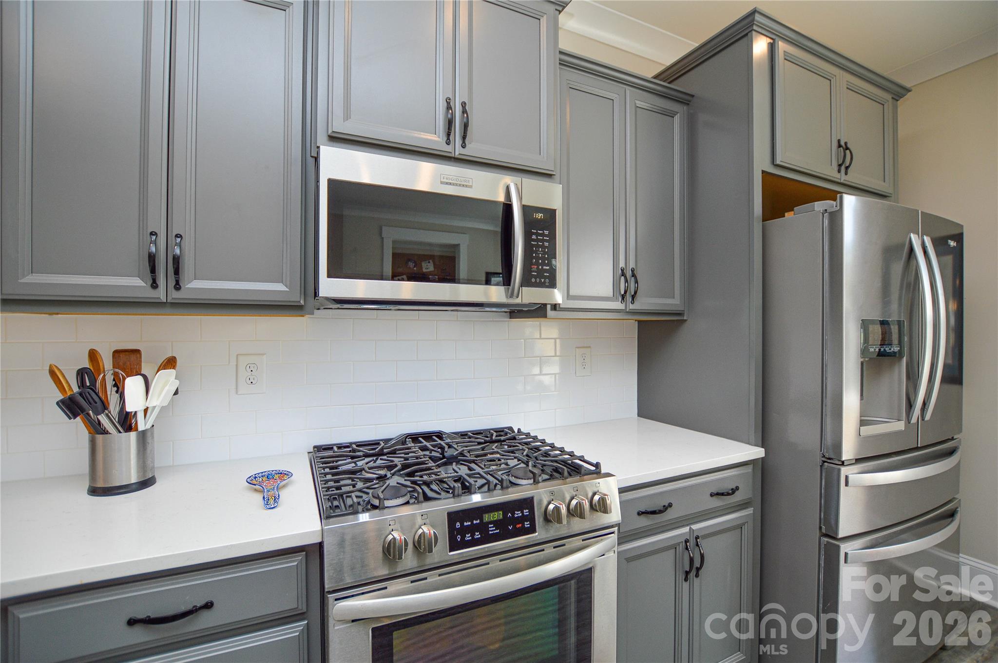 1042 Riverwalk Parkway Property Photo 6