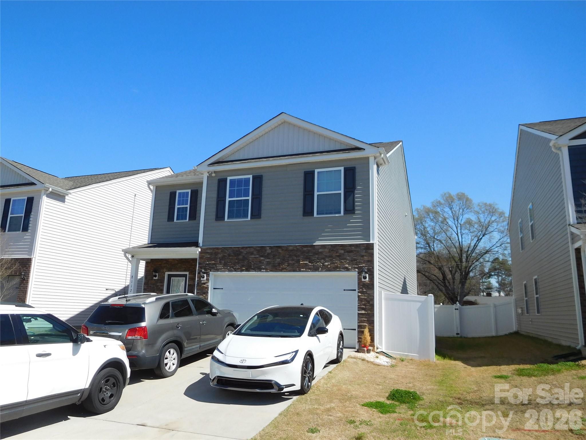8112 Clairwood Drive Property Photo 1