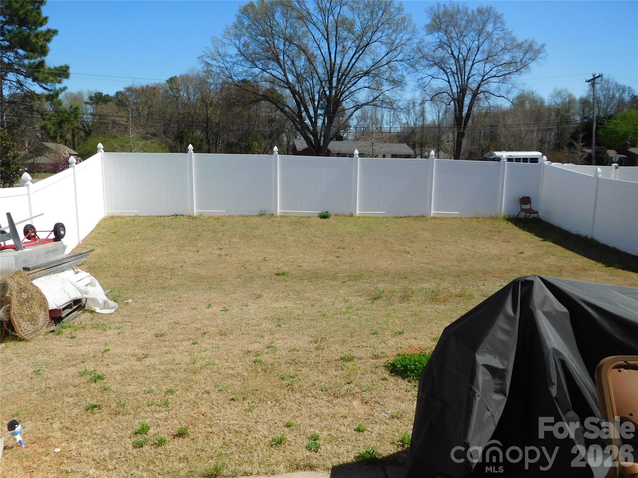 8112 Clairwood Drive Property Photo 5