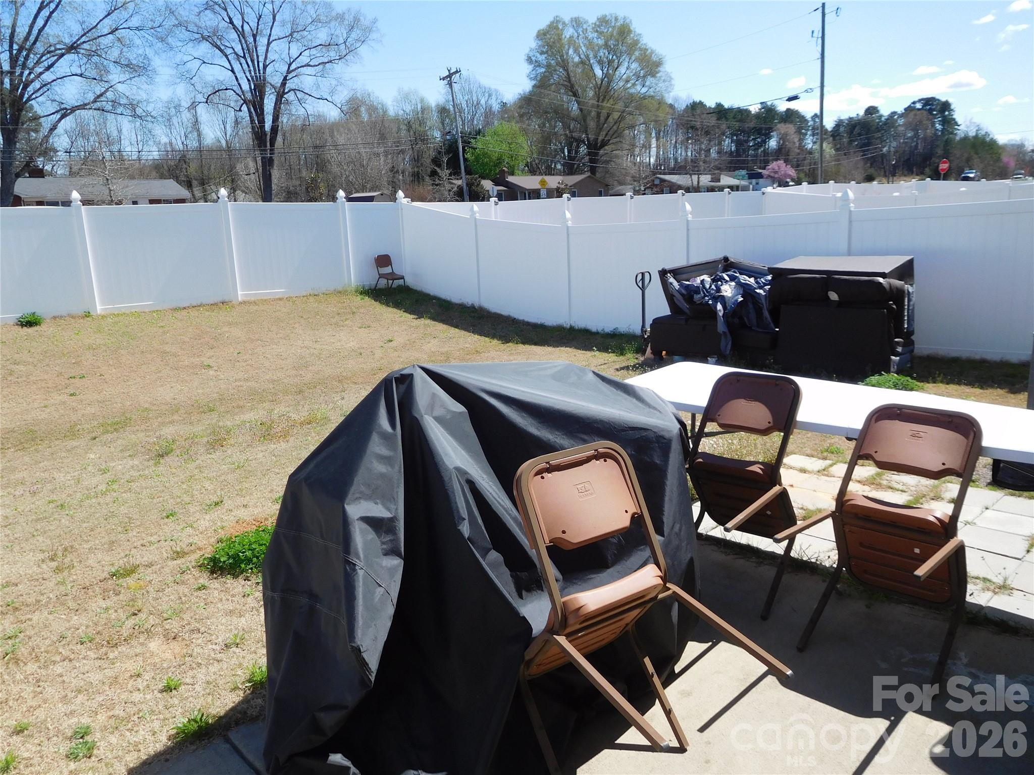 8112 Clairwood Drive Property Photo 8