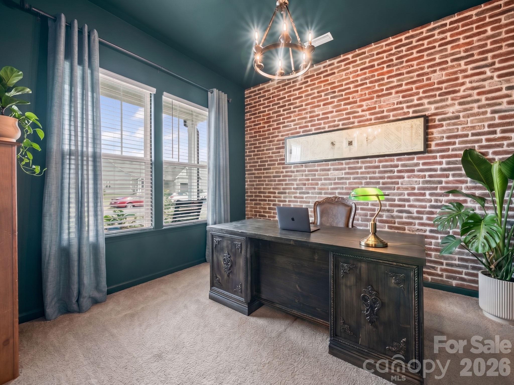 2023 Turnsberry Drive Property Photo 2