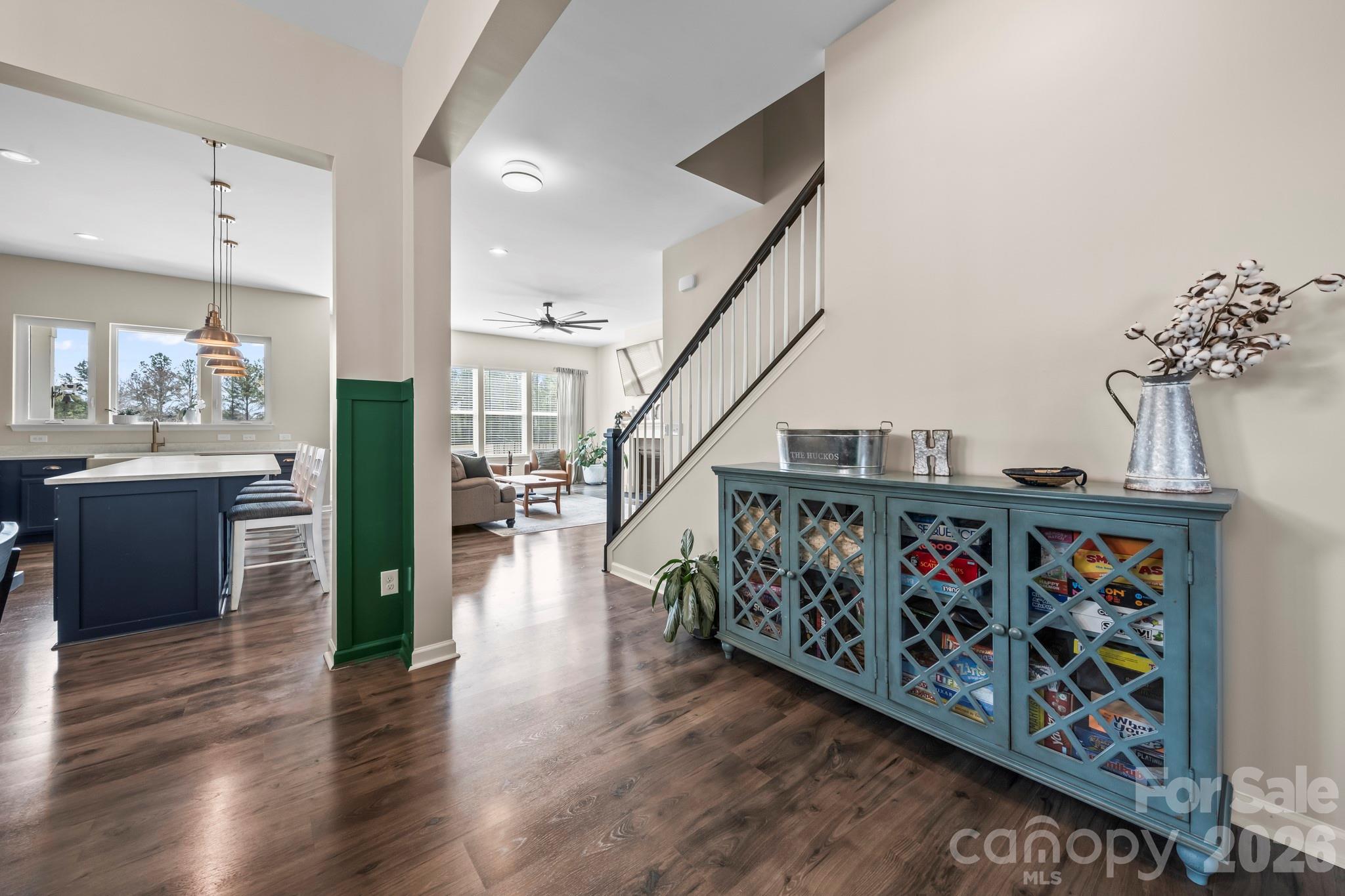 2023 Turnsberry Drive Property Photo 7