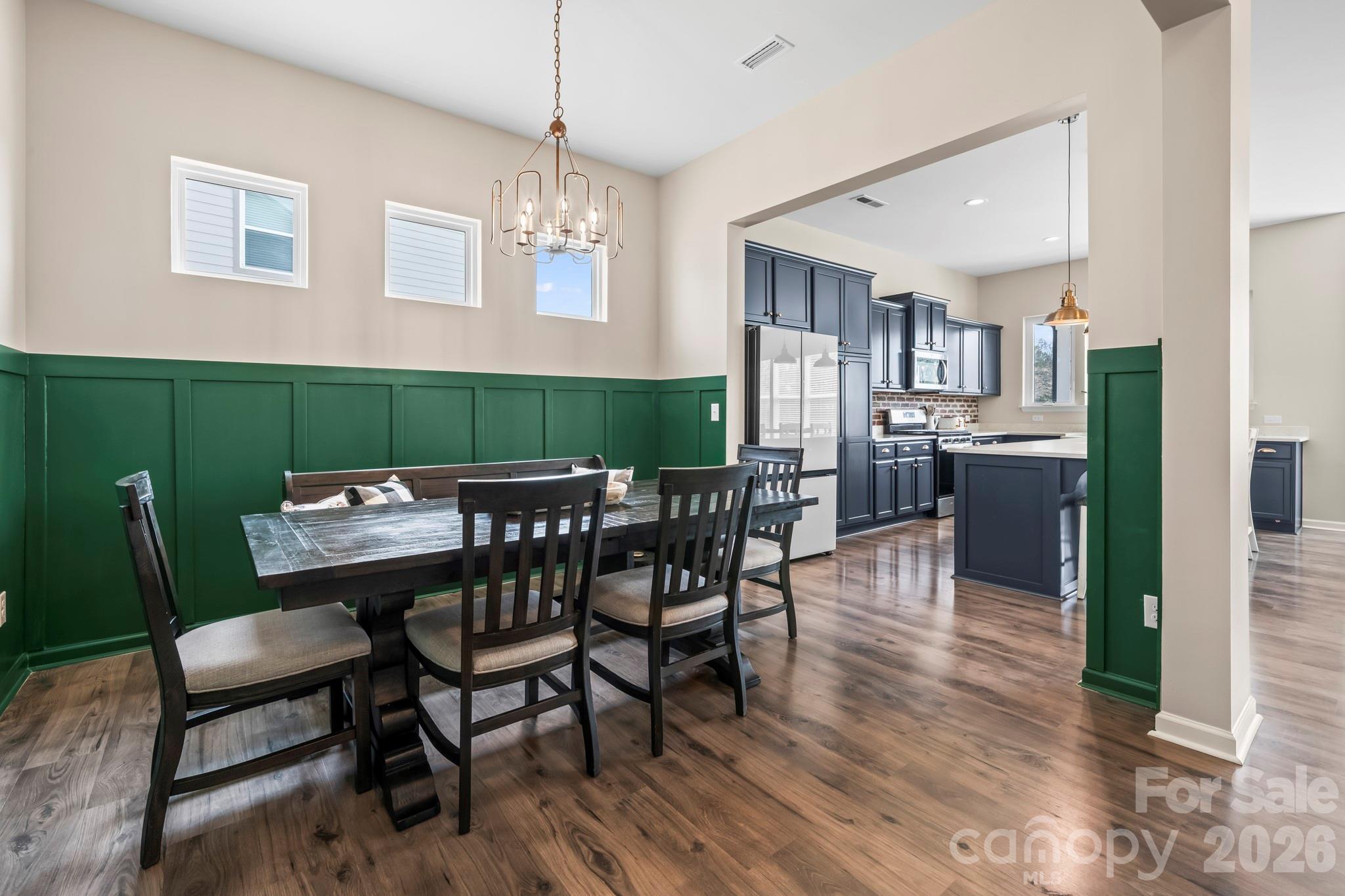 2023 Turnsberry Drive Property Photo 9