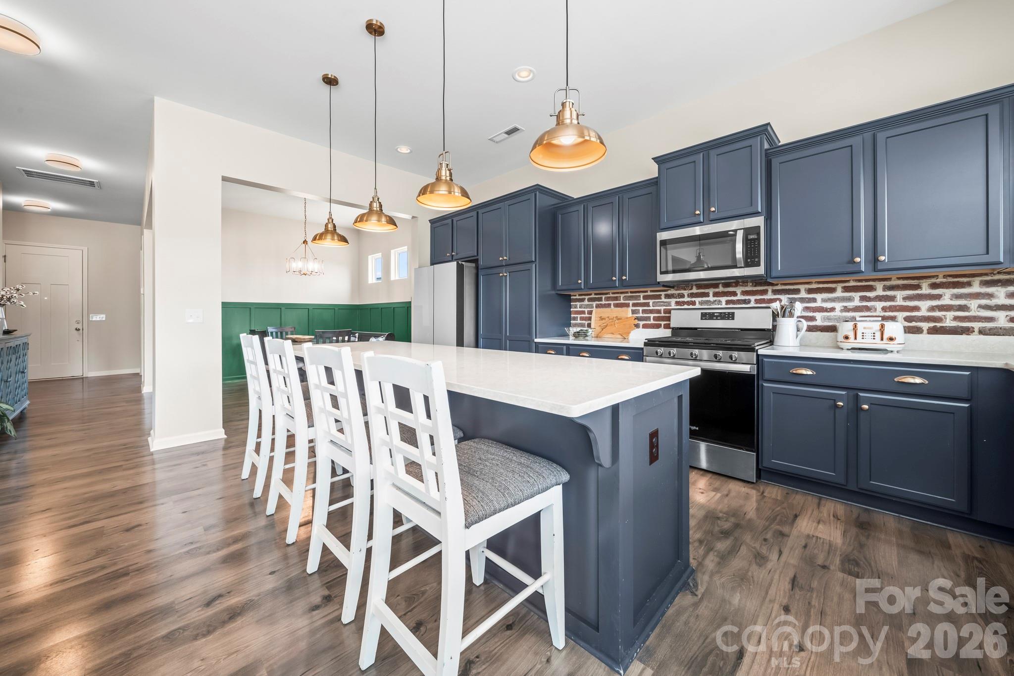 2023 Turnsberry Drive Property Photo 11