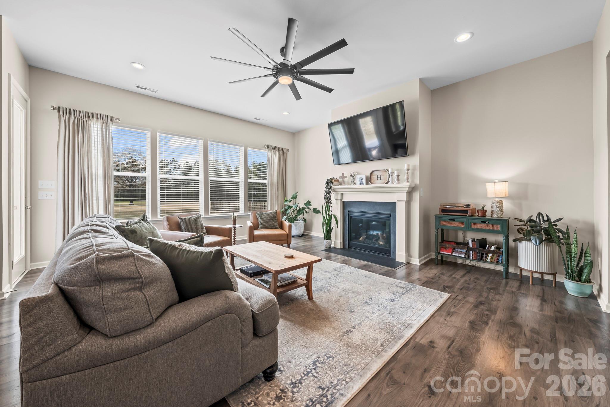 2023 Turnsberry Drive Property Photo 16