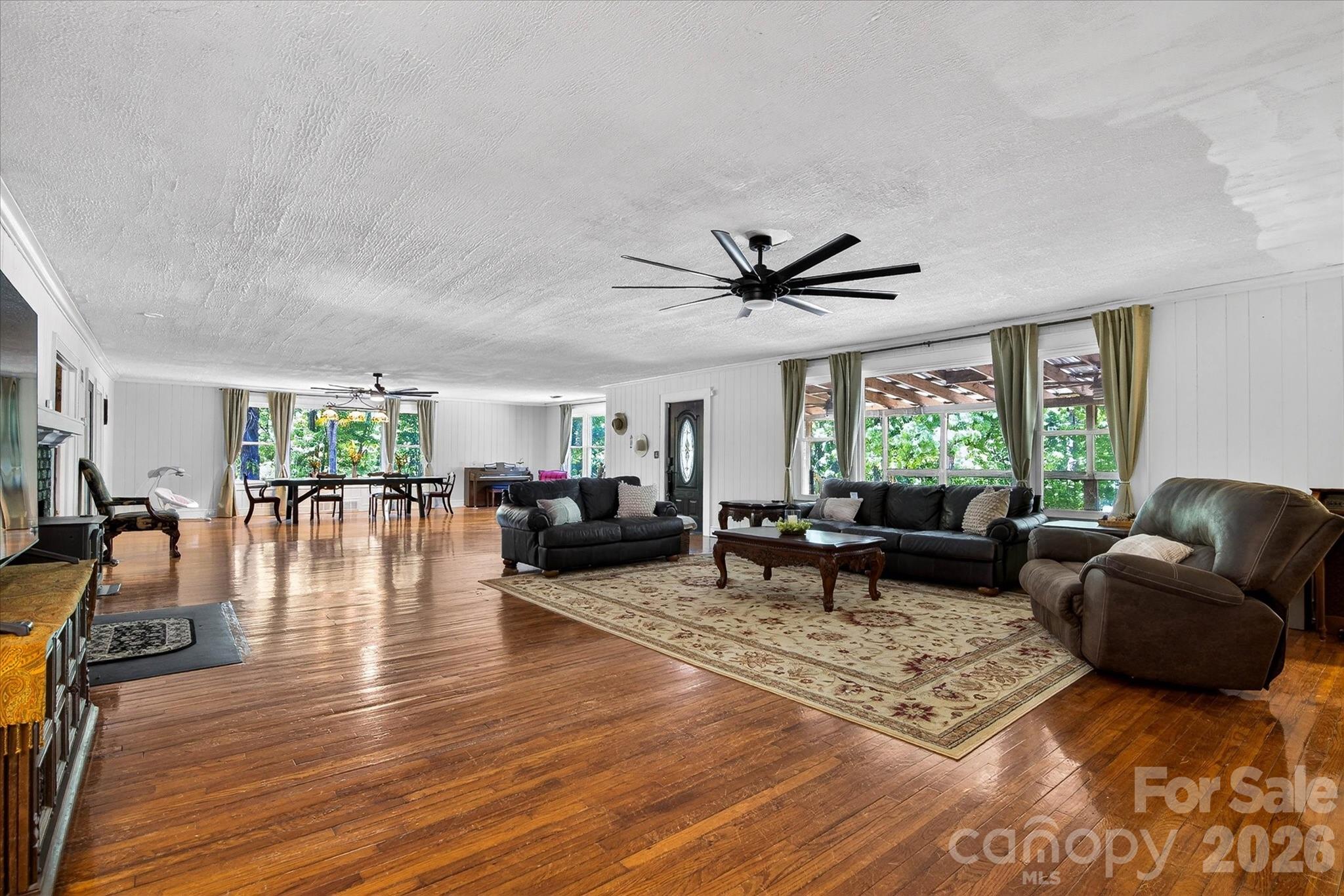 30640 Lockwood Drive Property Photo 8