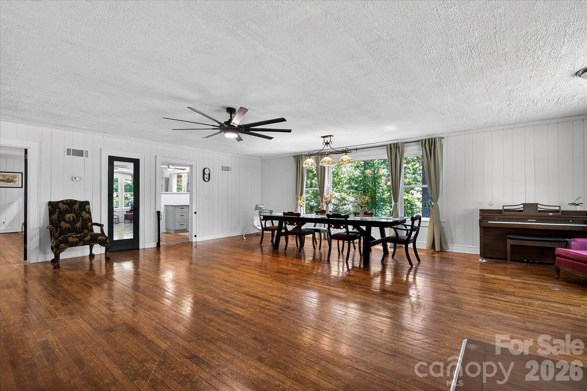 30640 Lockwood Drive Property Photo 11