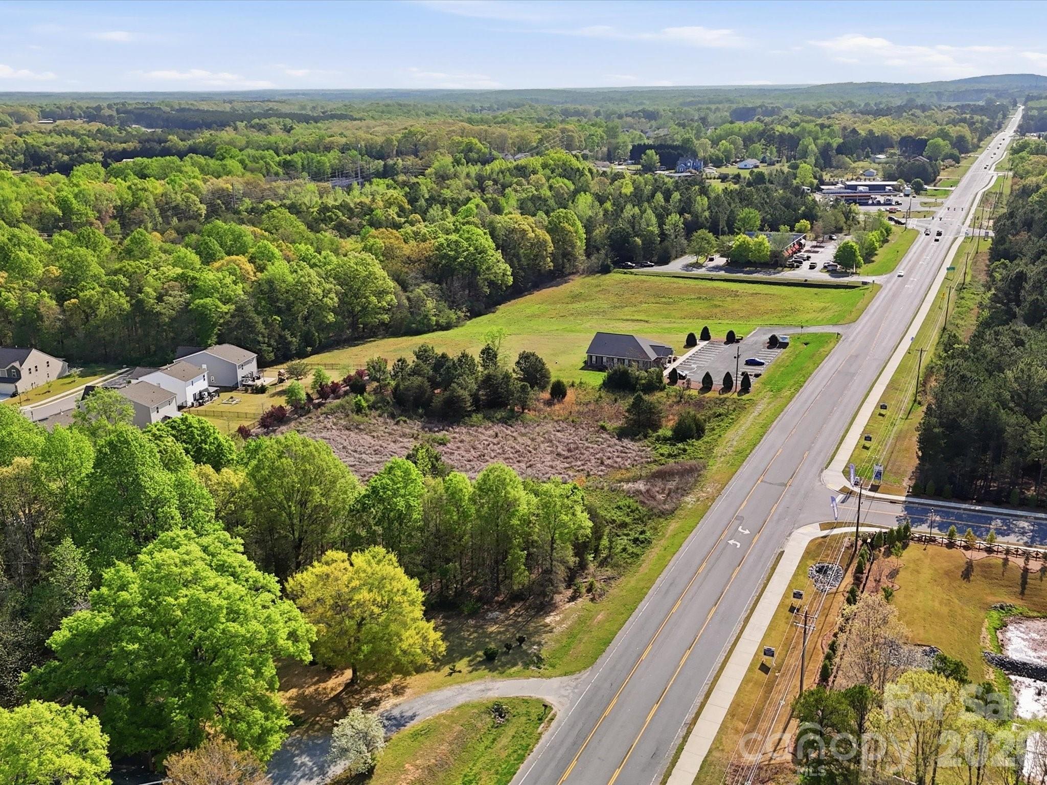 1386 Highway 55 Highway Property Photo 11