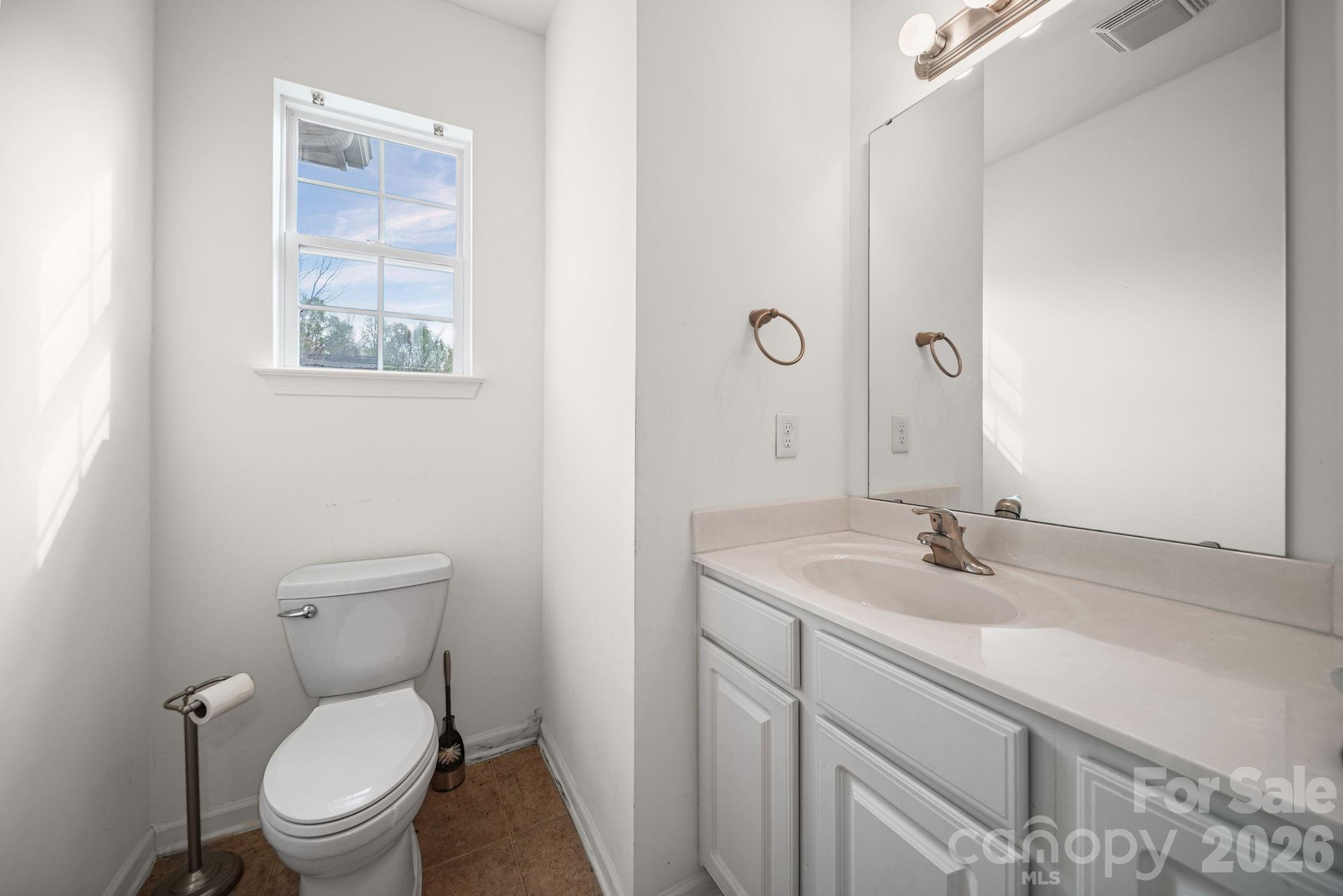 2001 Lake Vista Drive Property Photo 7