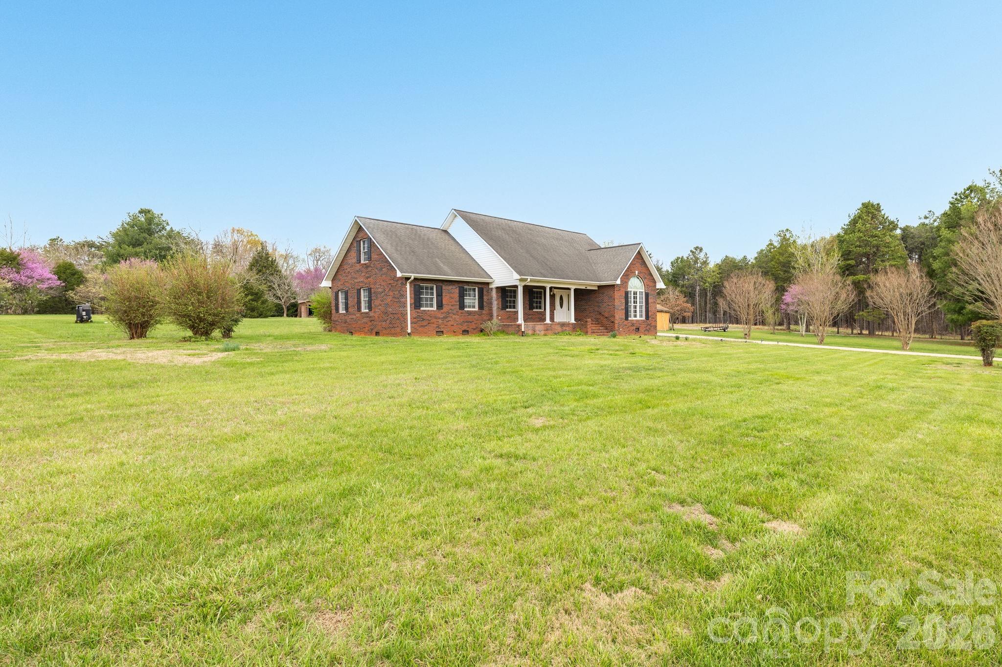 115 Emma Lane Property Photo 5
