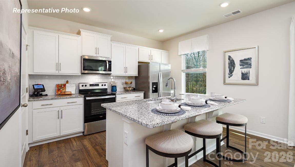 1324 Lily Drive Property Photo 3