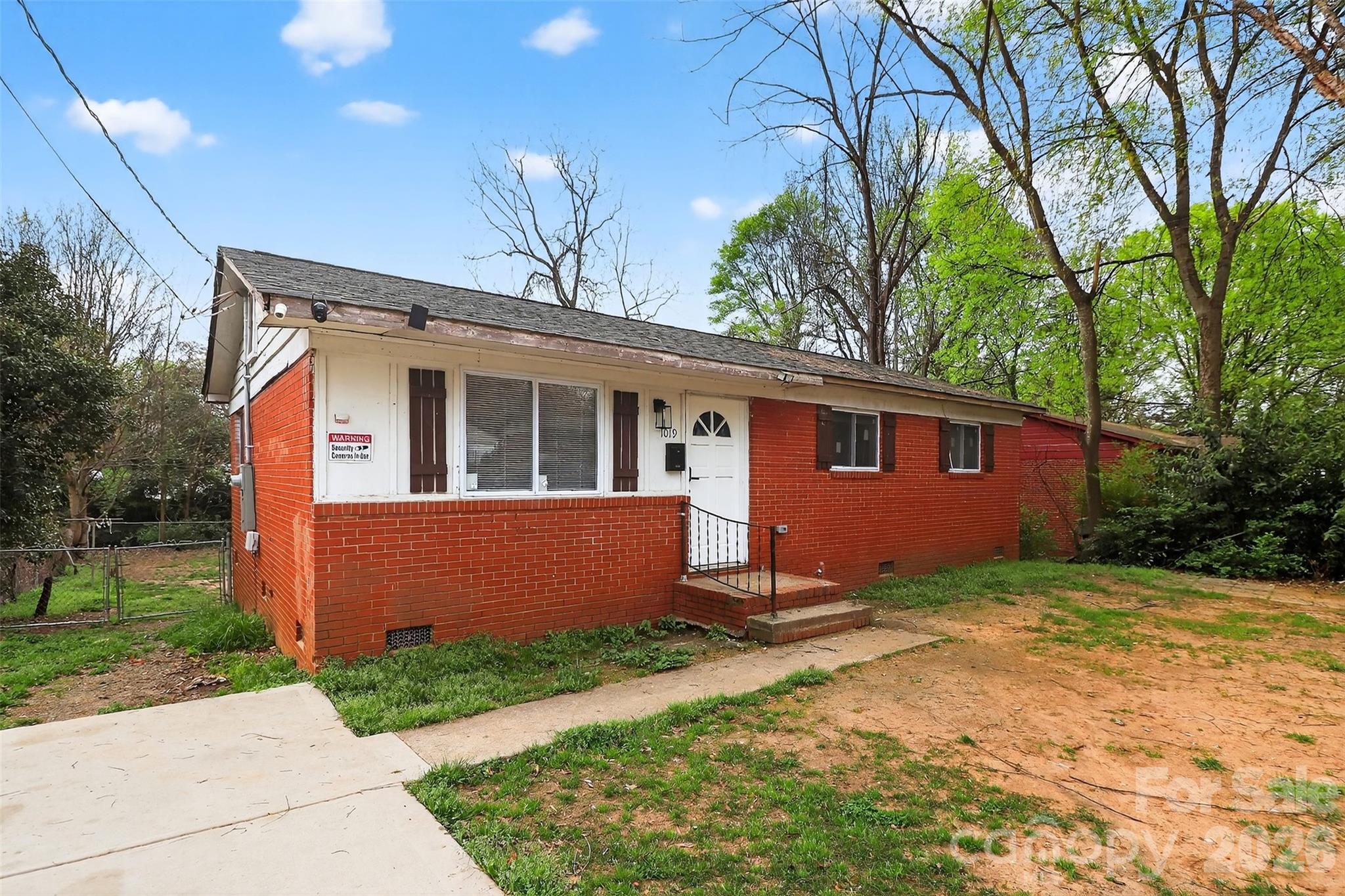 1019 Lewiston Avenue Property Photo 4