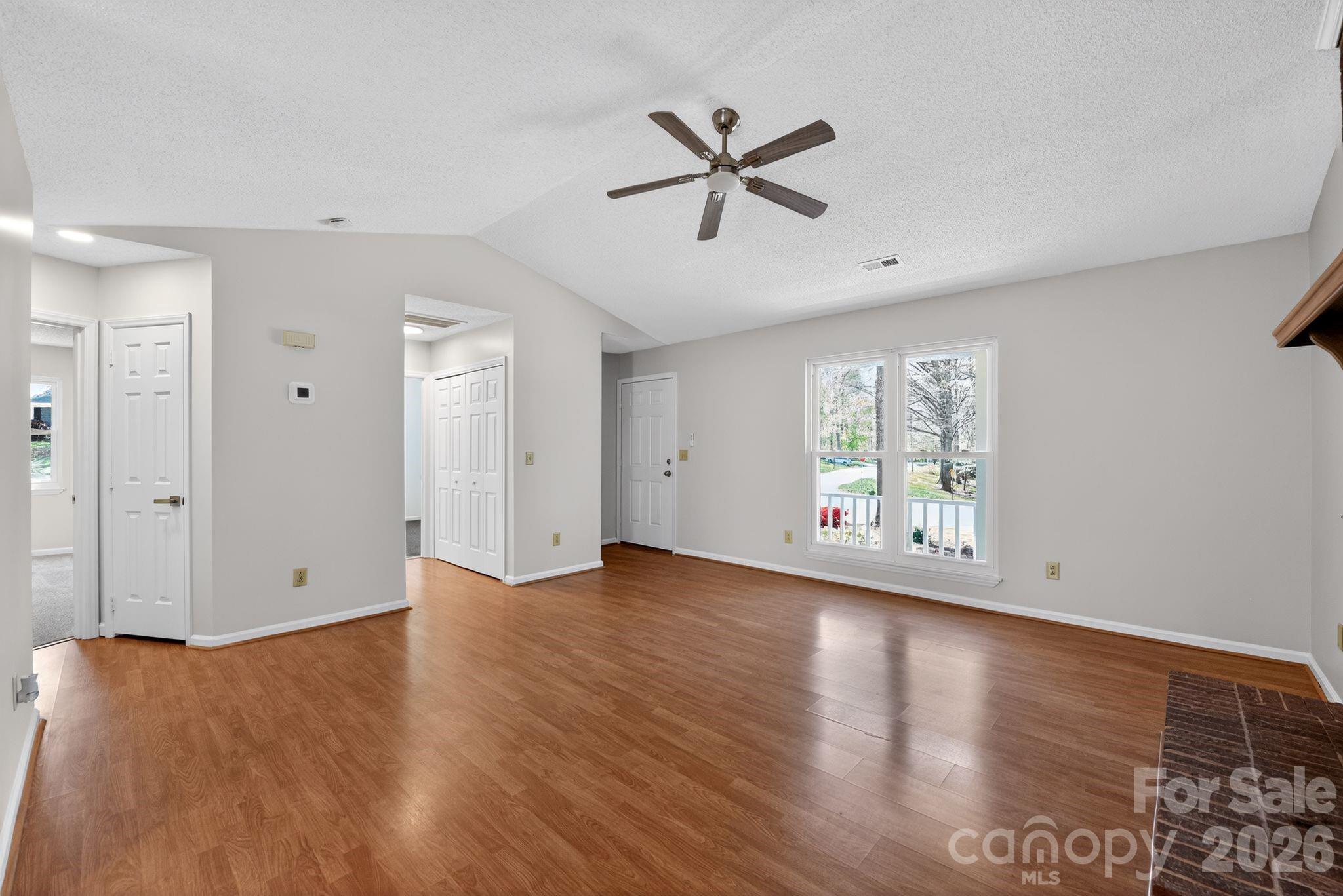 100 Steuben Drive Property Photo 7