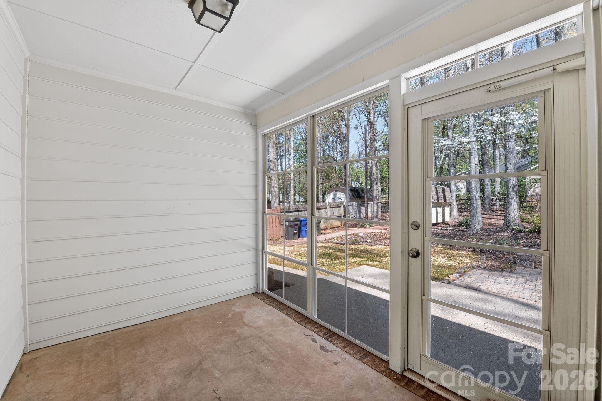 100 Steuben Drive Property Photo 15