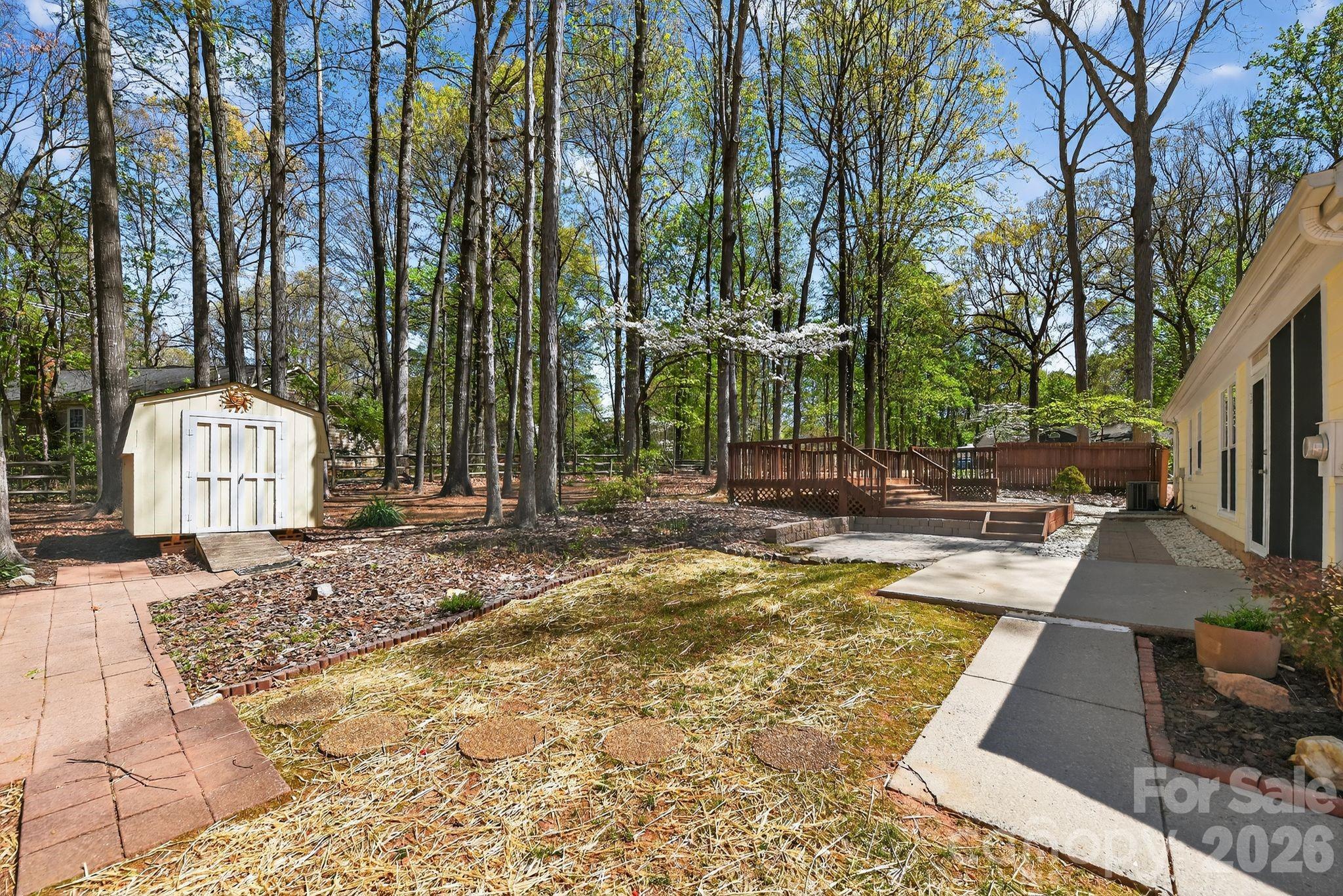 100 Steuben Drive Property Photo 16