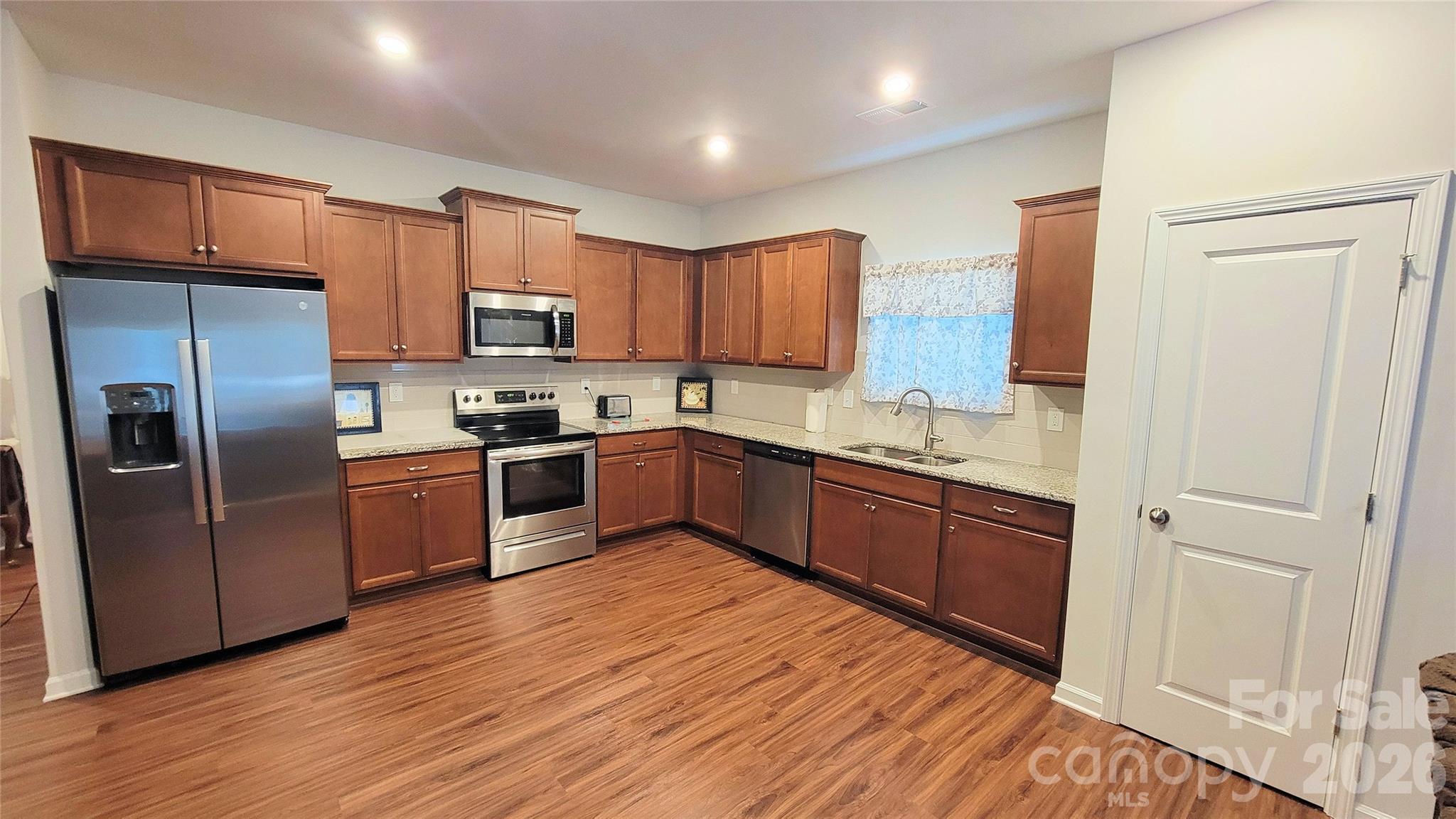 343 Ox Bow Circle Property Photo 7
