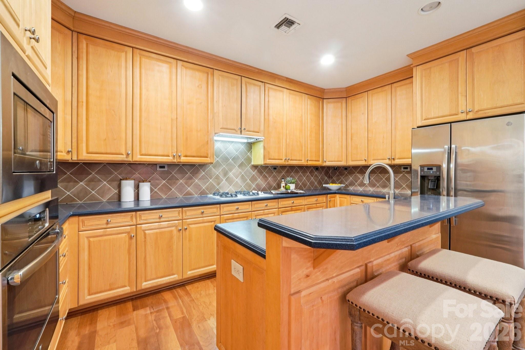 526 N Church Street Property Photo 17
