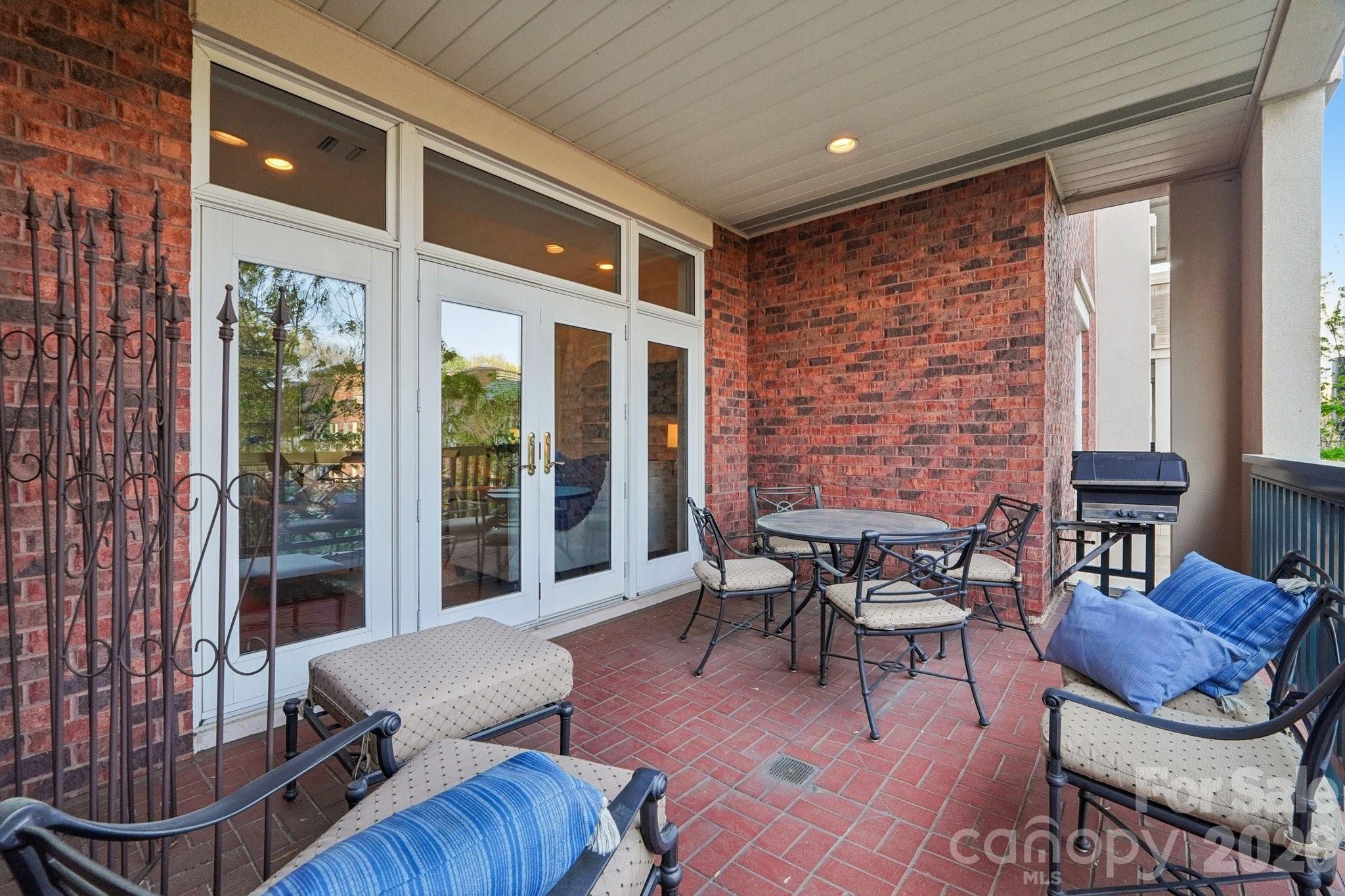 526 N Church Street Property Photo 43