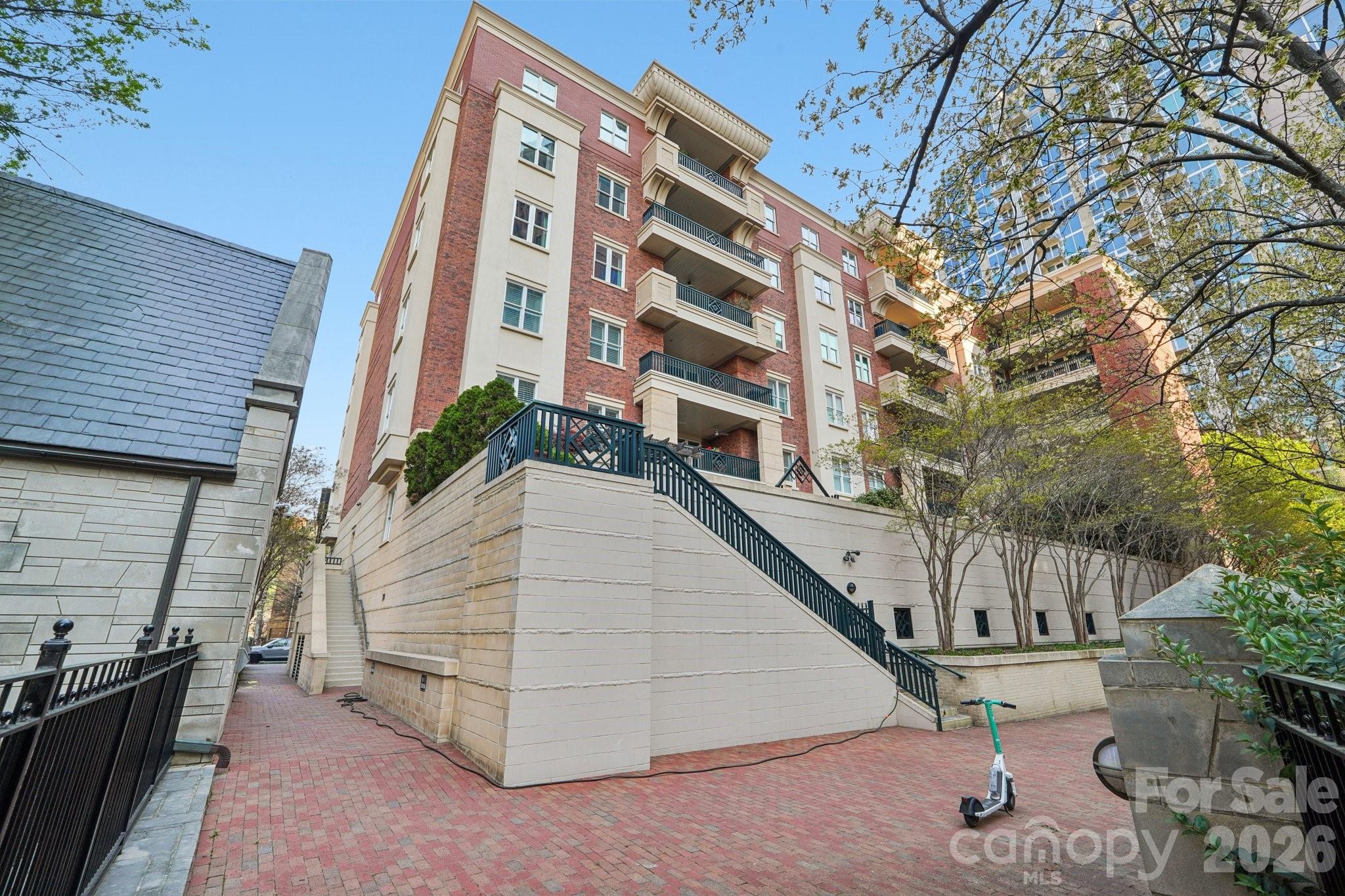 526 N Church Street Property Photo 45