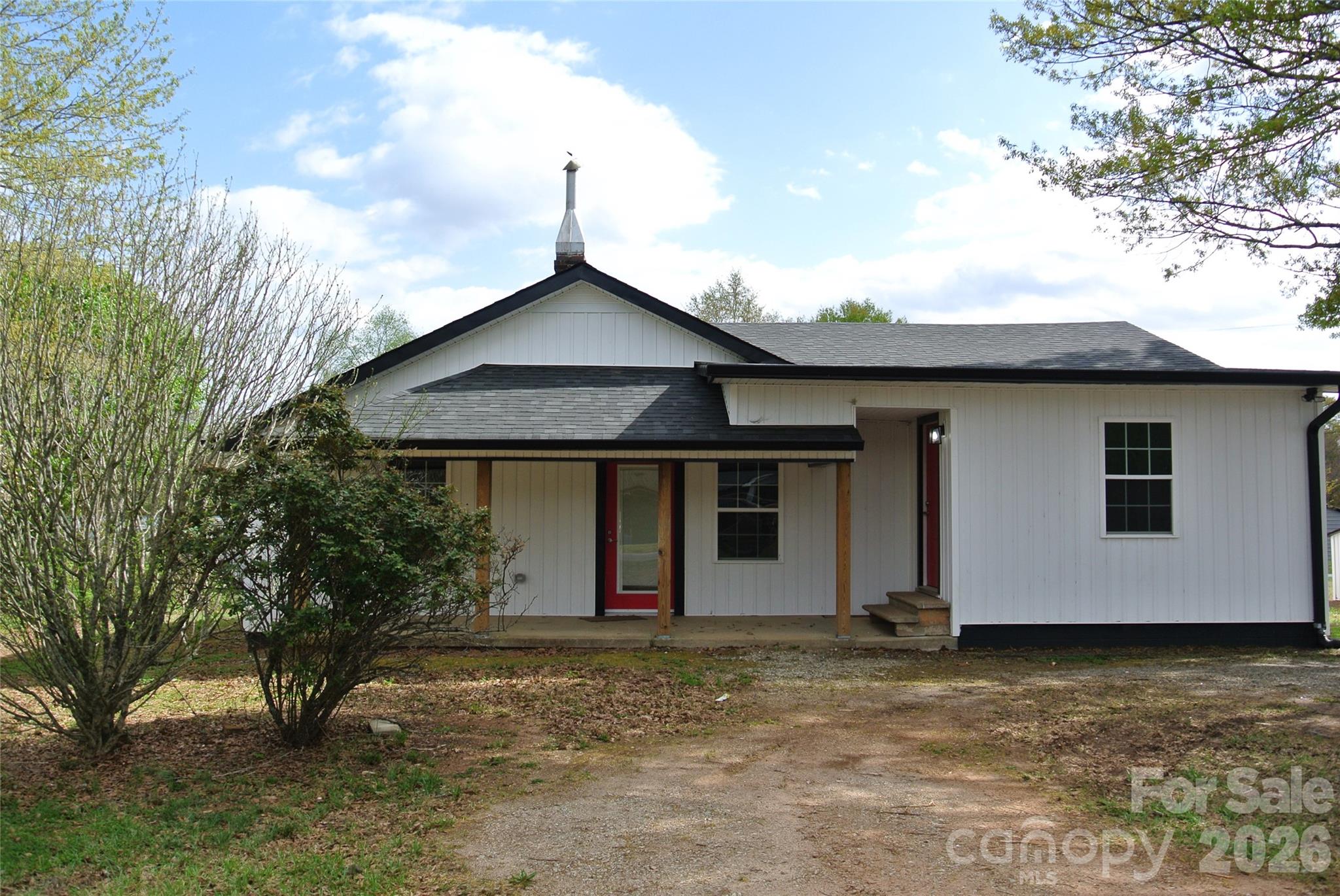 123 Moore Road Property Photo 5