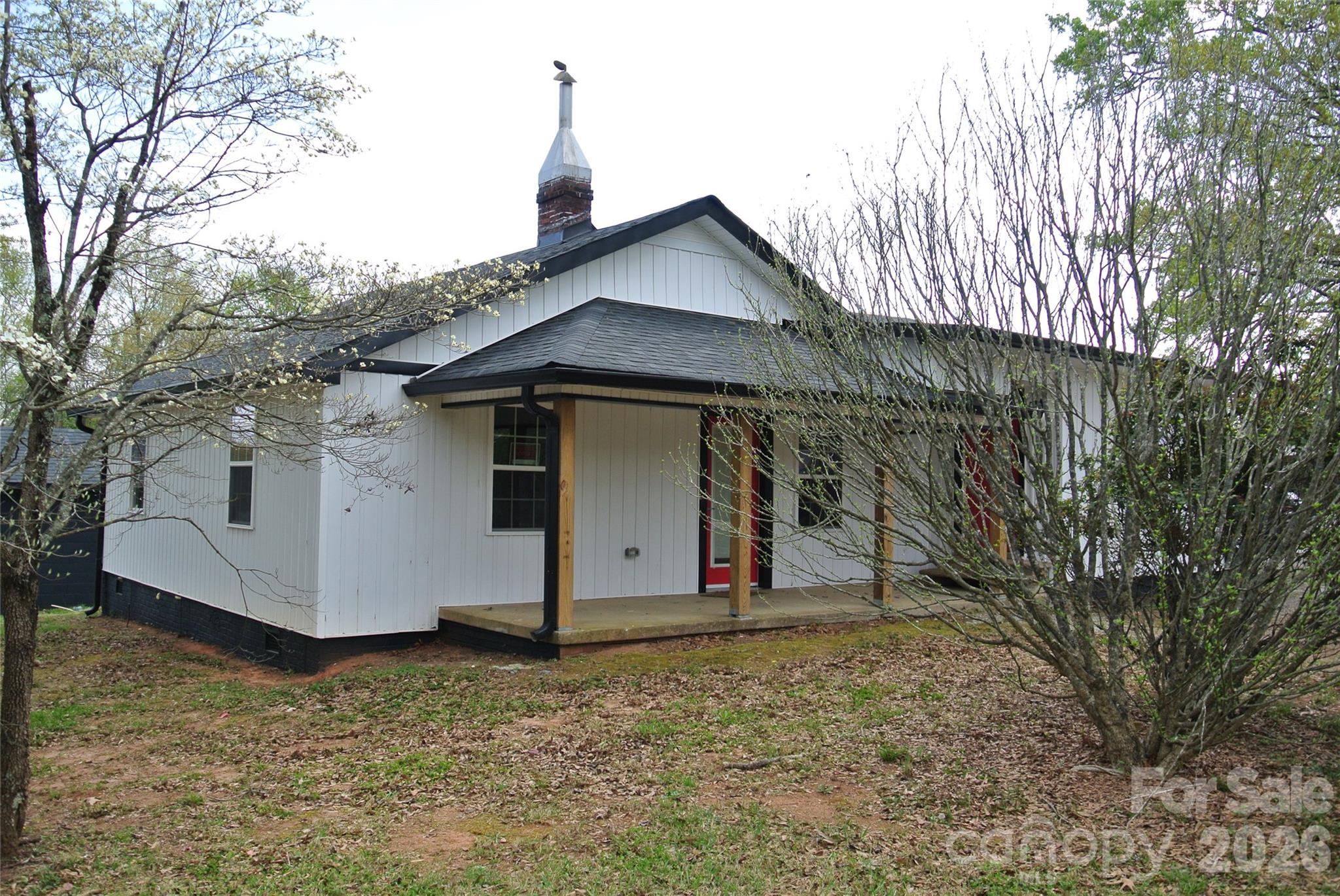 123 Moore Road Property Photo 6