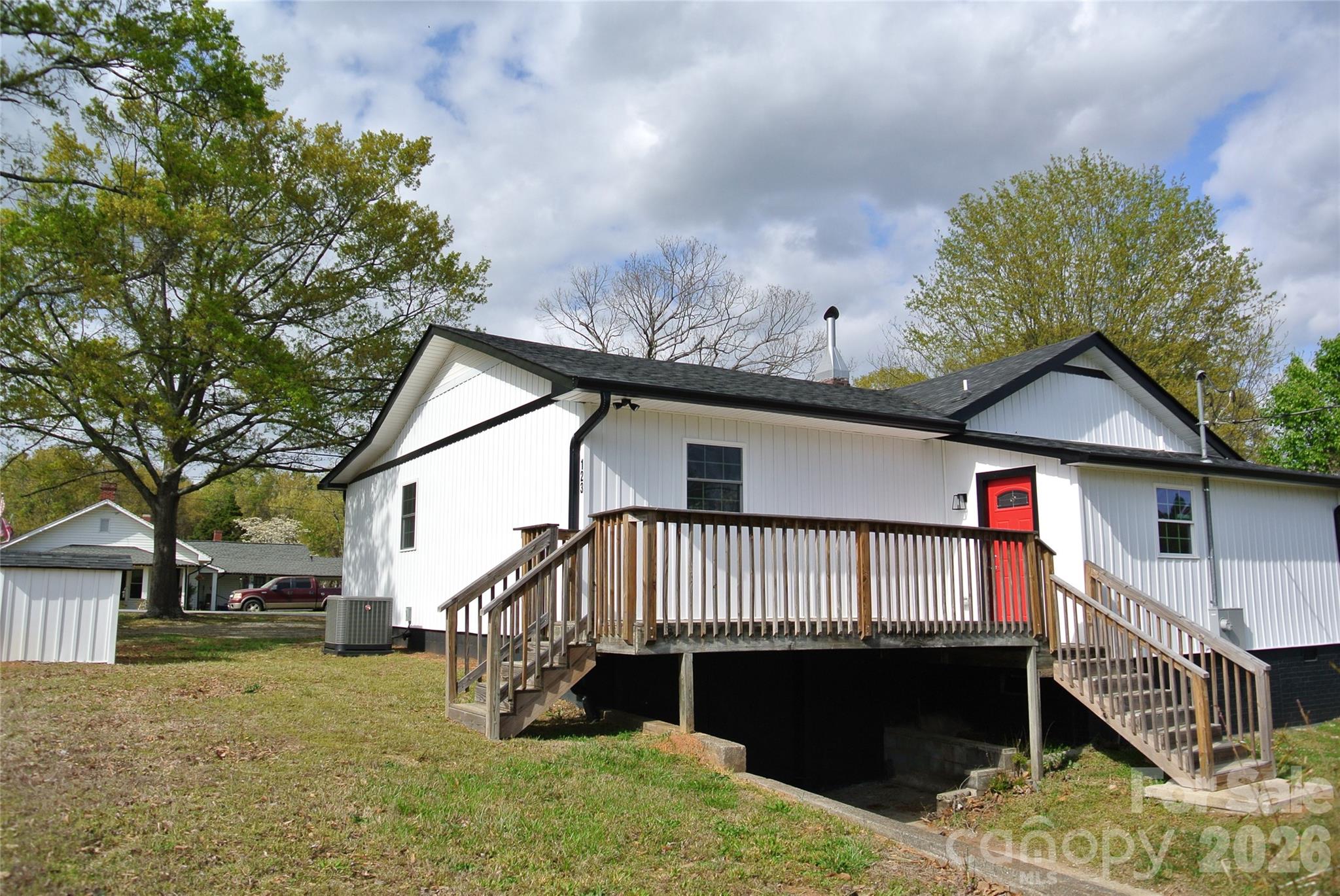 123 Moore Road Property Photo 15