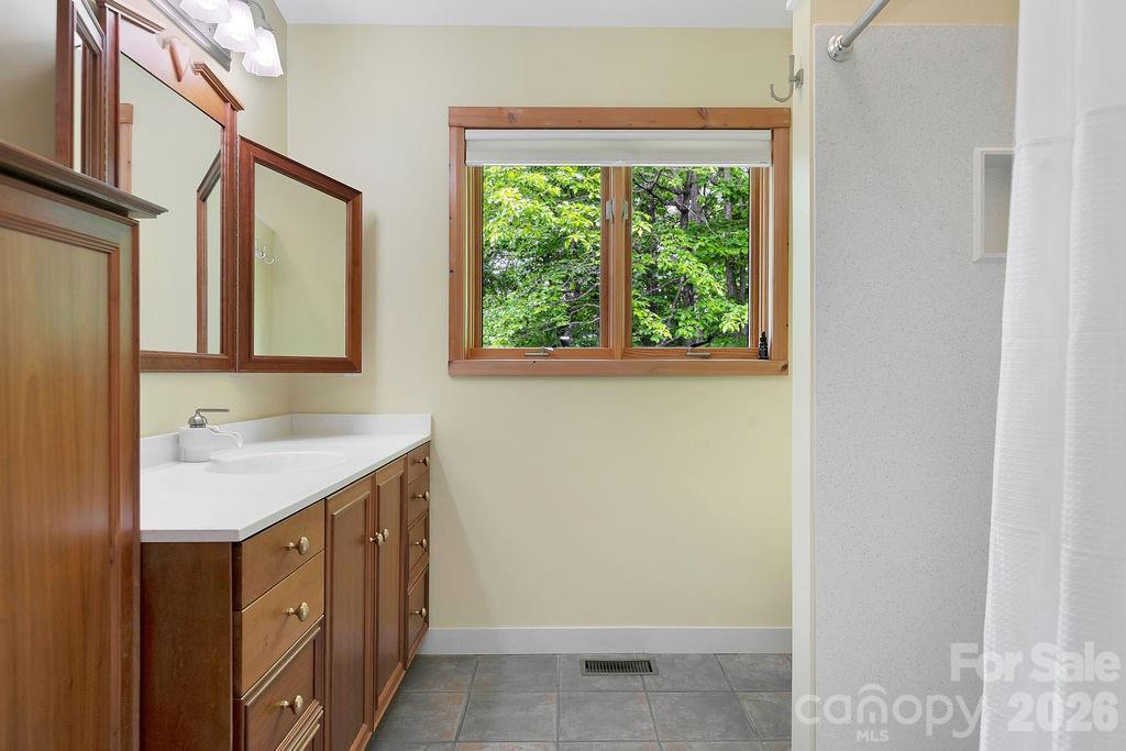 40 Walnut Ridge Circle Property Photo 24