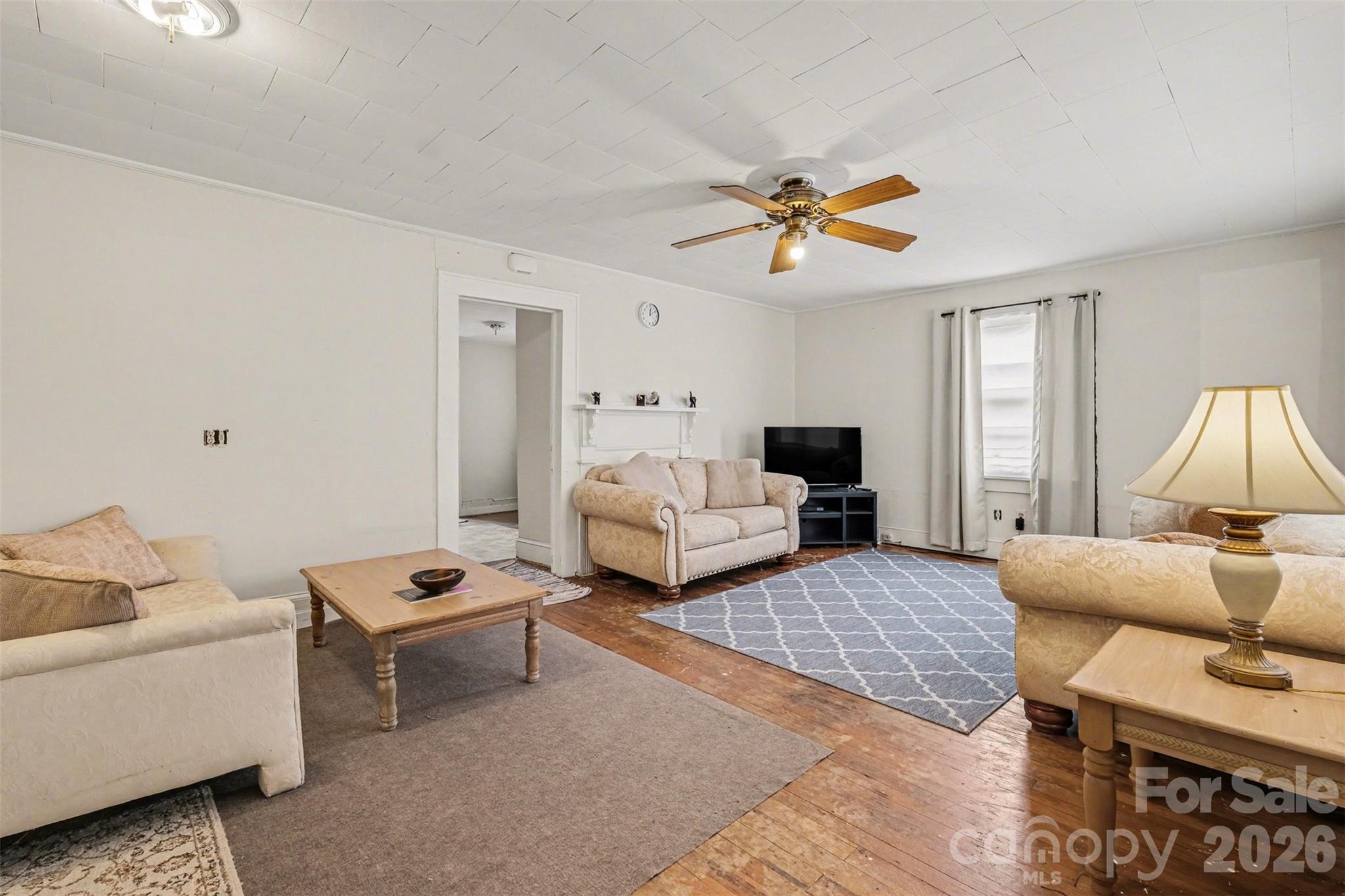 1007 S Church Street Property Photo 6