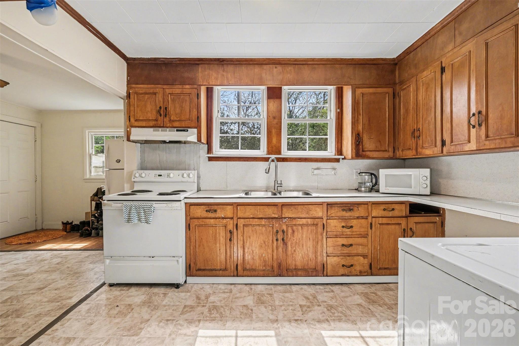 1007 S Church Street Property Photo 14