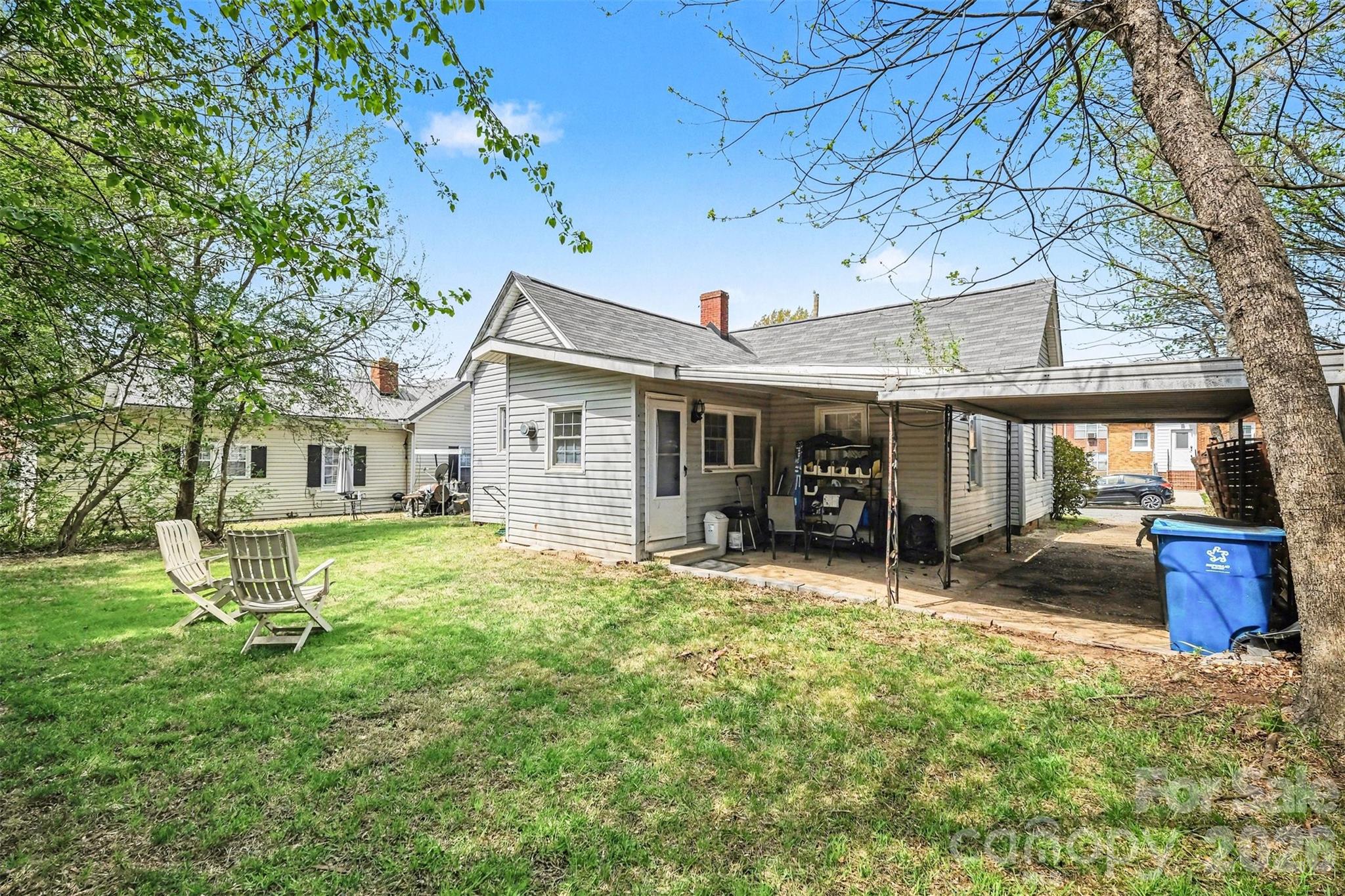 1007 S Church Street Property Photo 29