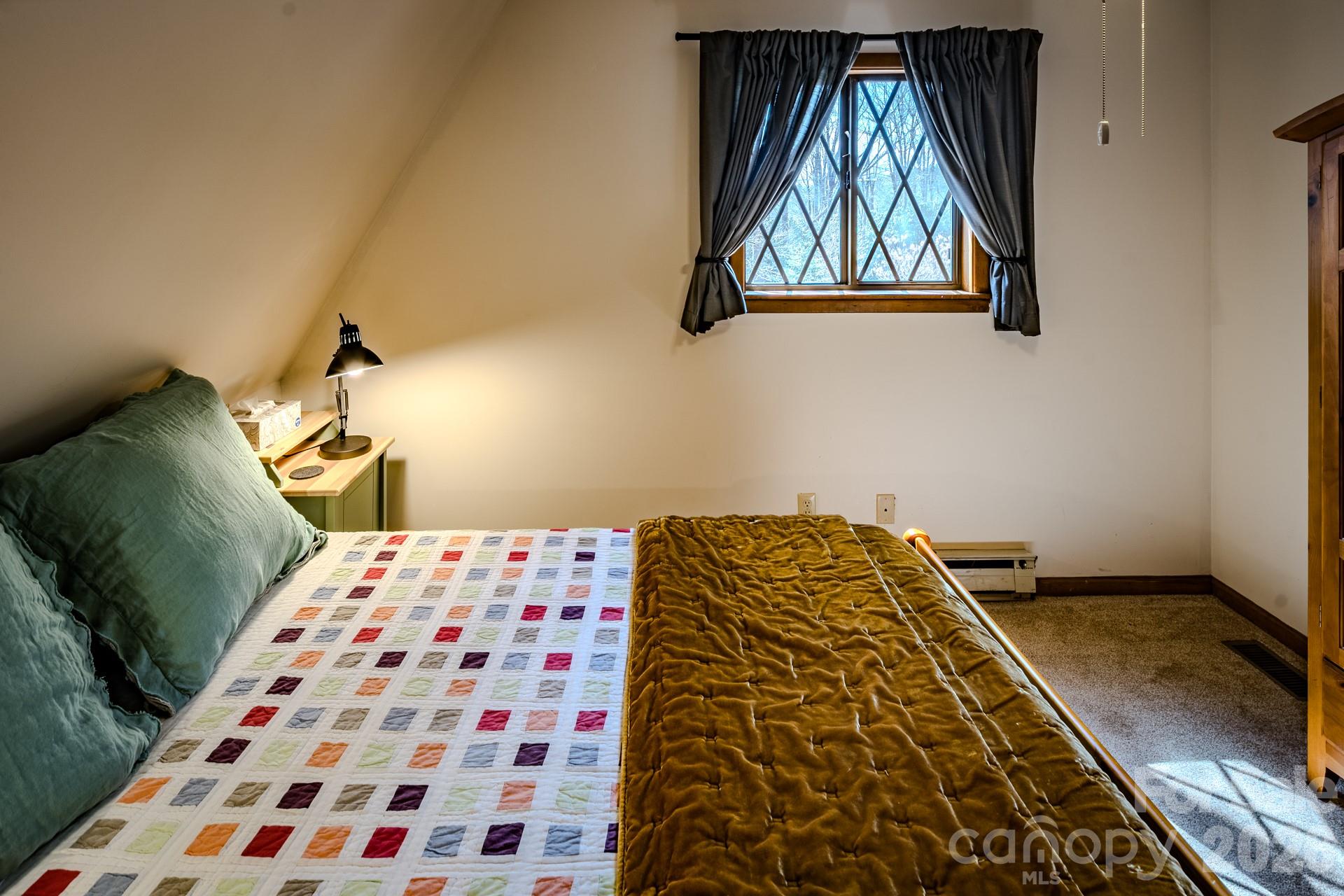 20 Lady Slipper Loop Property Photo 20