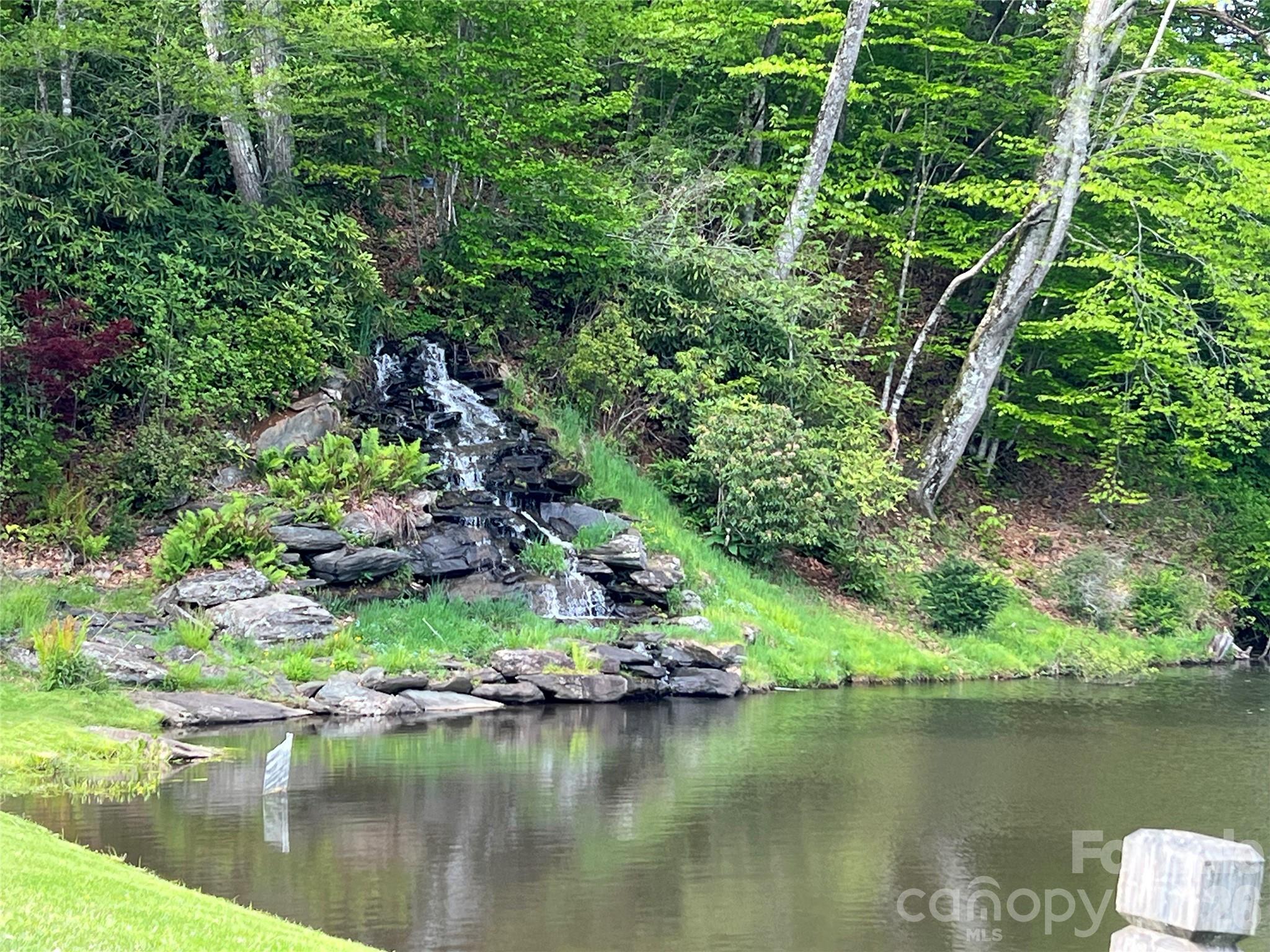 20 Lady Slipper Loop Property Photo 37
