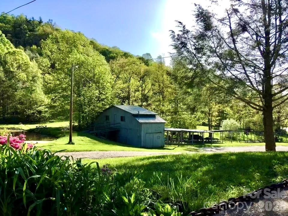 65 Blue Ridge Gem Mine Road Property Photo 3