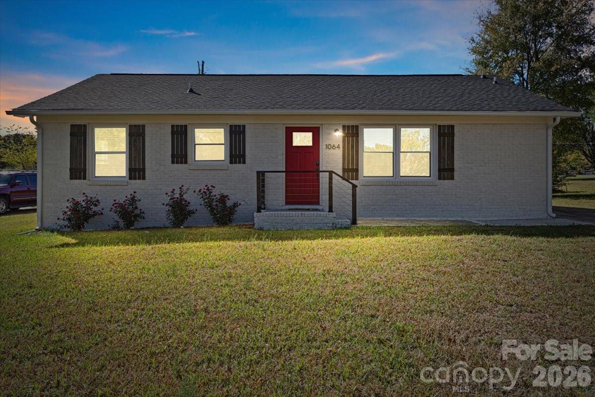 1064 Winchester Drive Property Photo 2