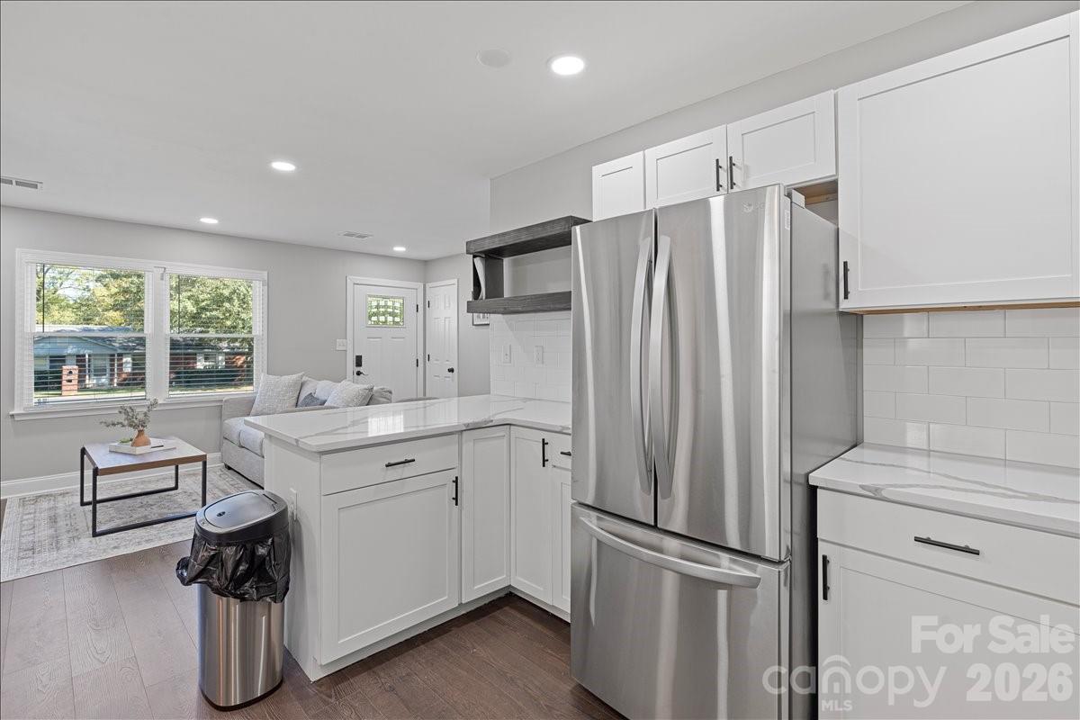 1064 Winchester Drive Property Photo 12
