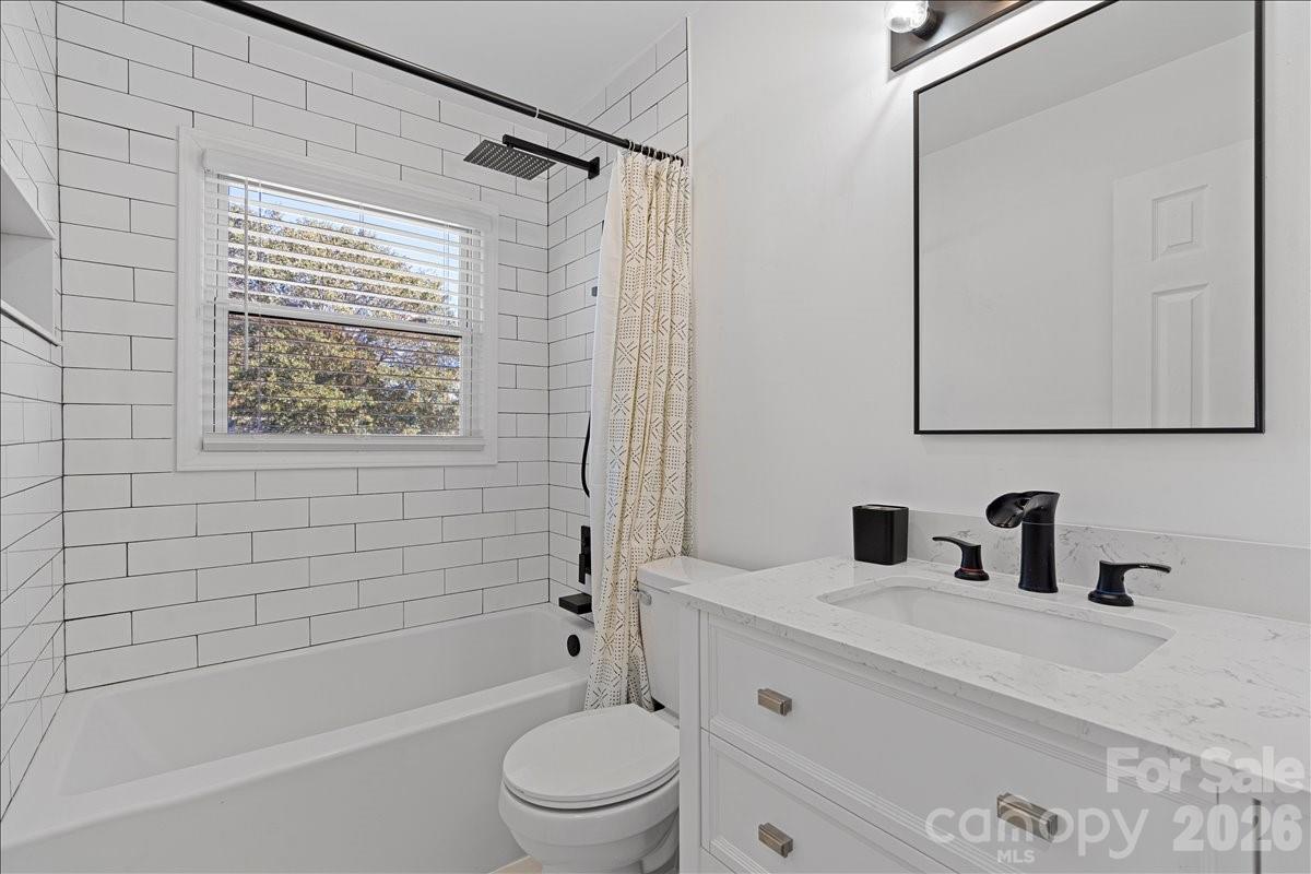 1064 Winchester Drive Property Photo 22