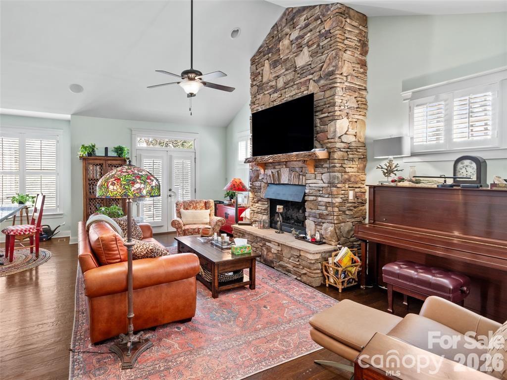 22 S Kaufman Stone Way Property Photo 7
