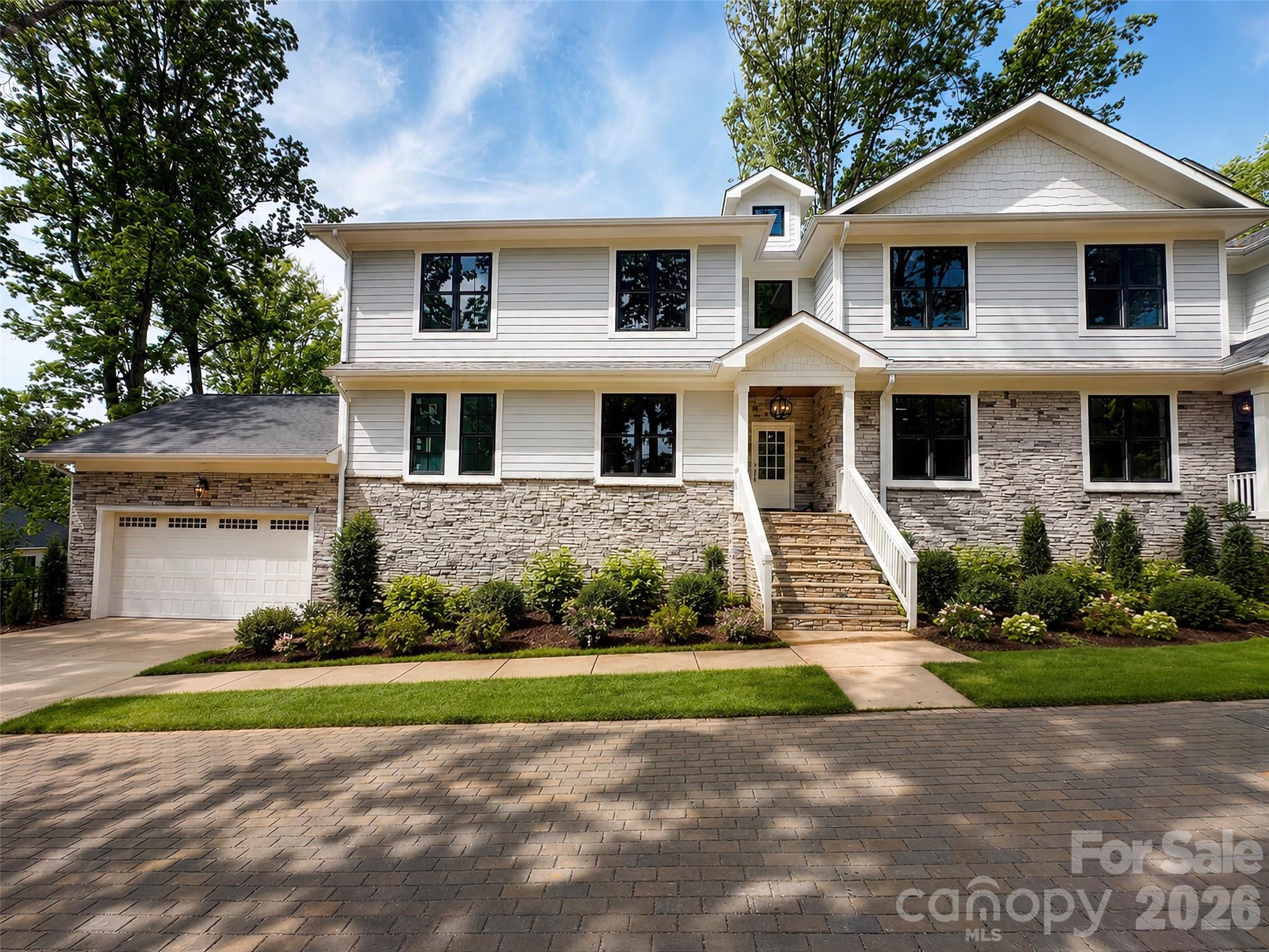 4304 Tangle Drive Property Photo 1