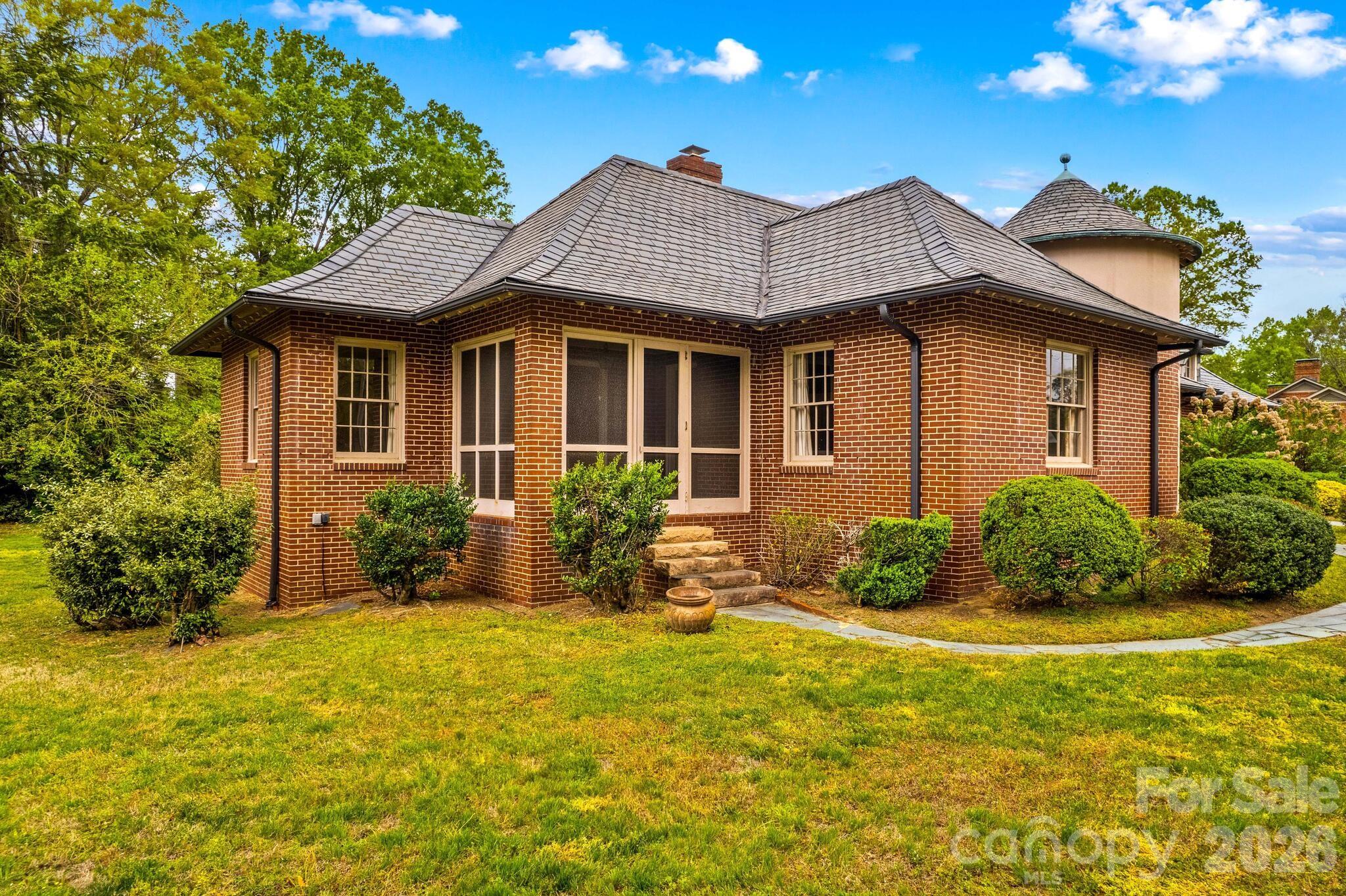 725 Mocksville Avenue Property Photo 34