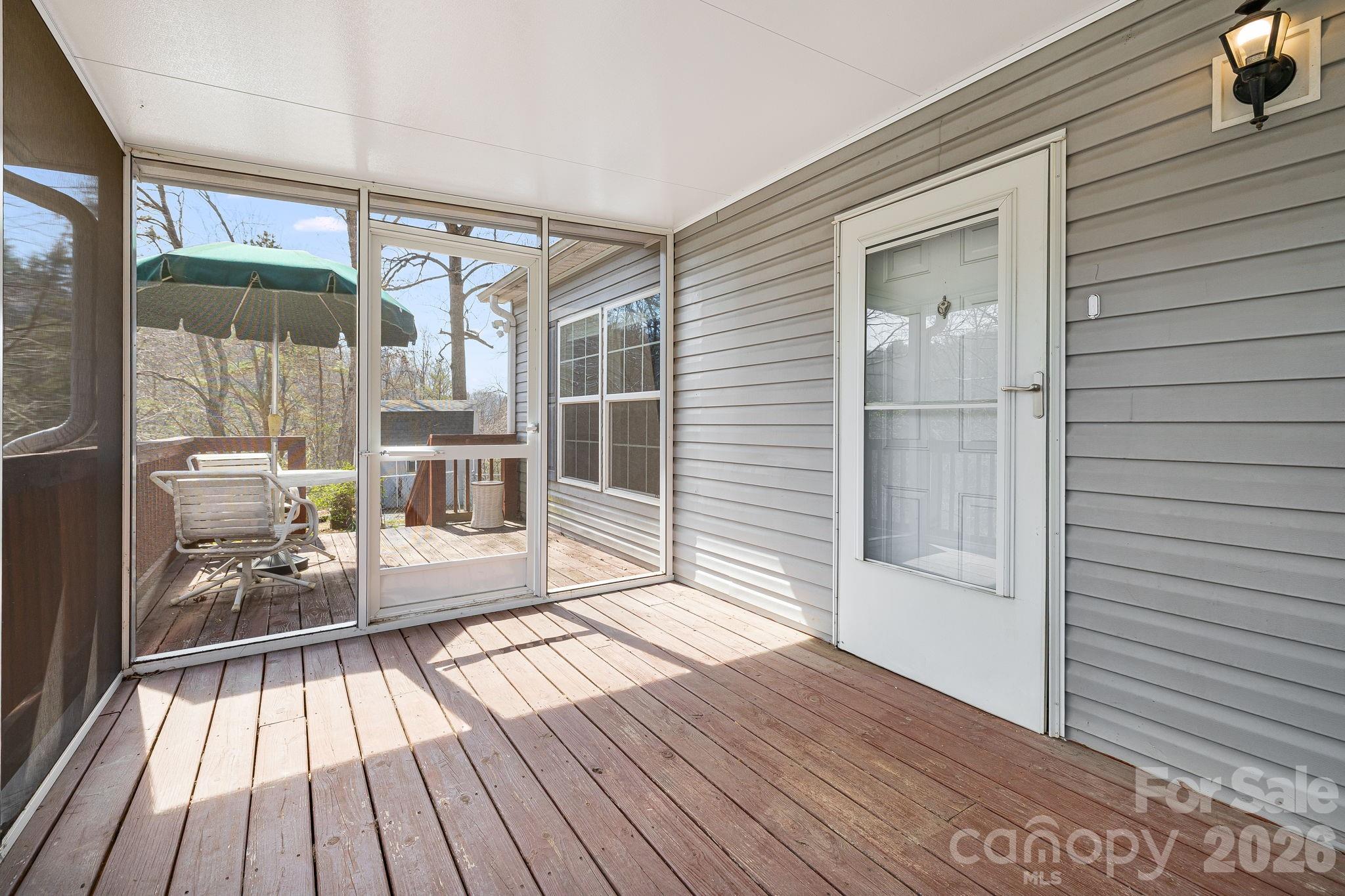 403 Youngs Gap Road Property Photo 4