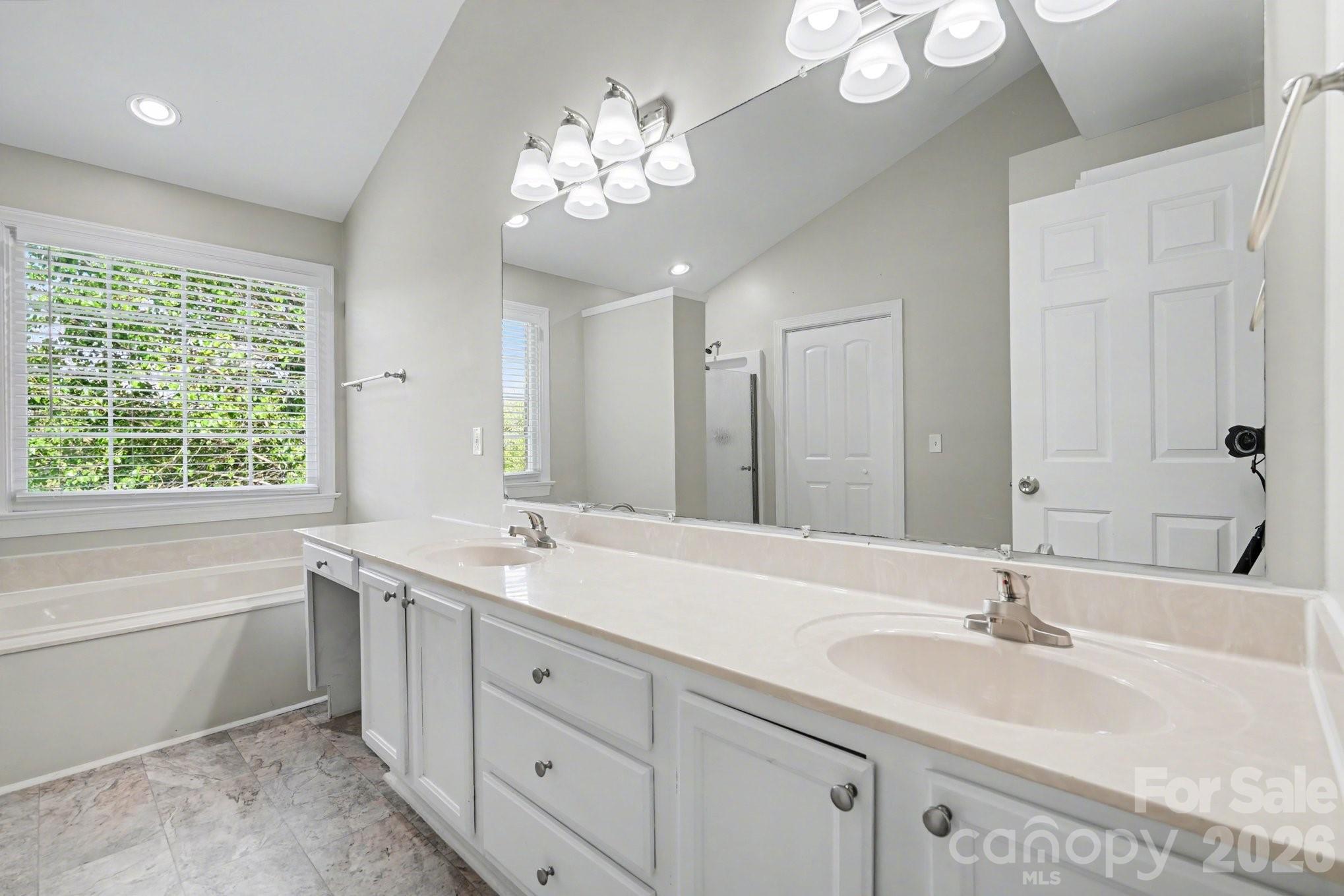 125 Pointer Court Property Photo 32