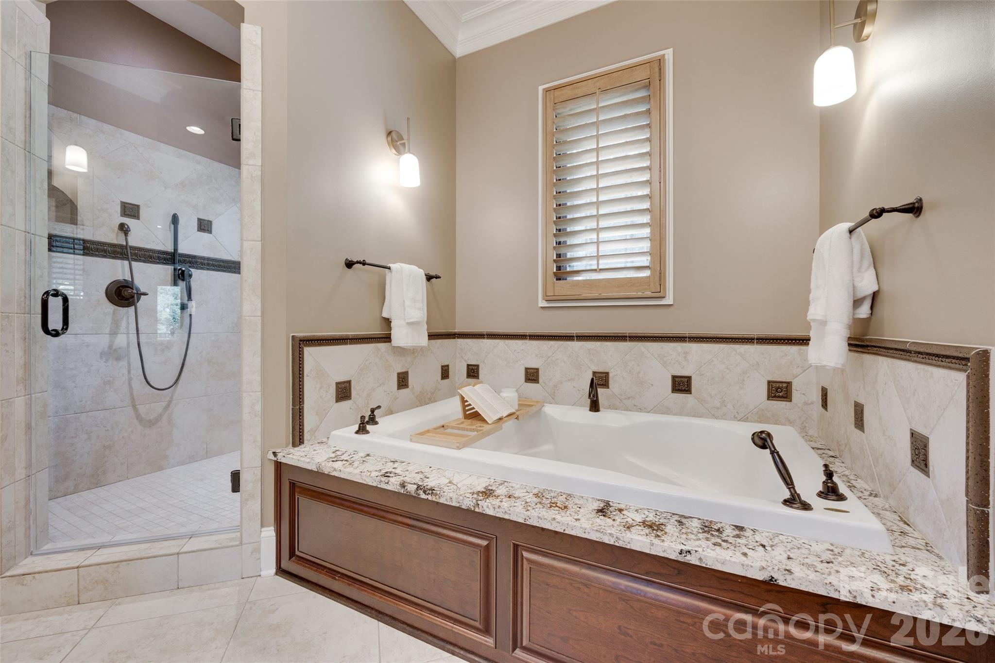 9198 Fair Oak Drive Property Photo 20