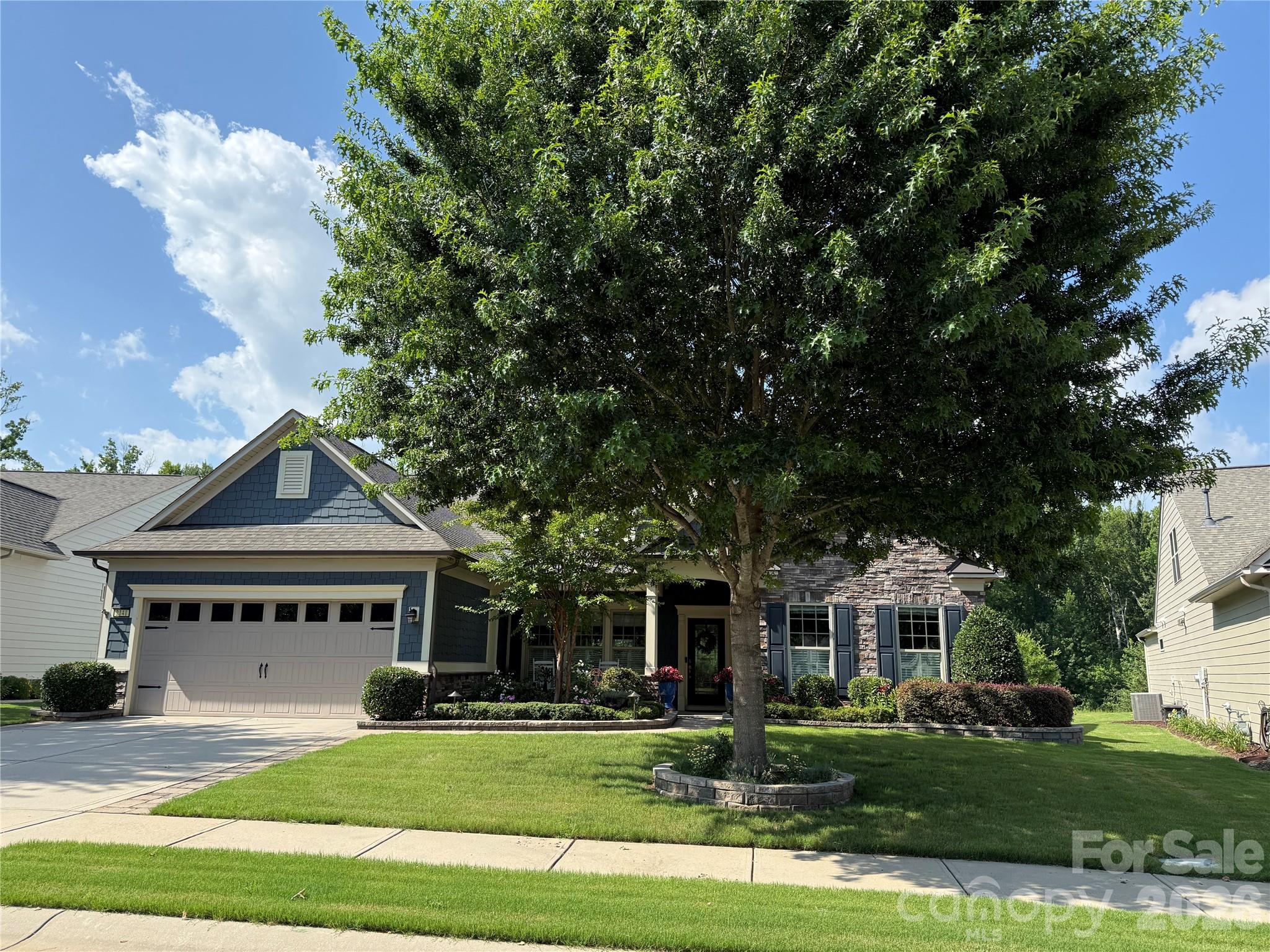 2141 Bud Court Property Photo 1